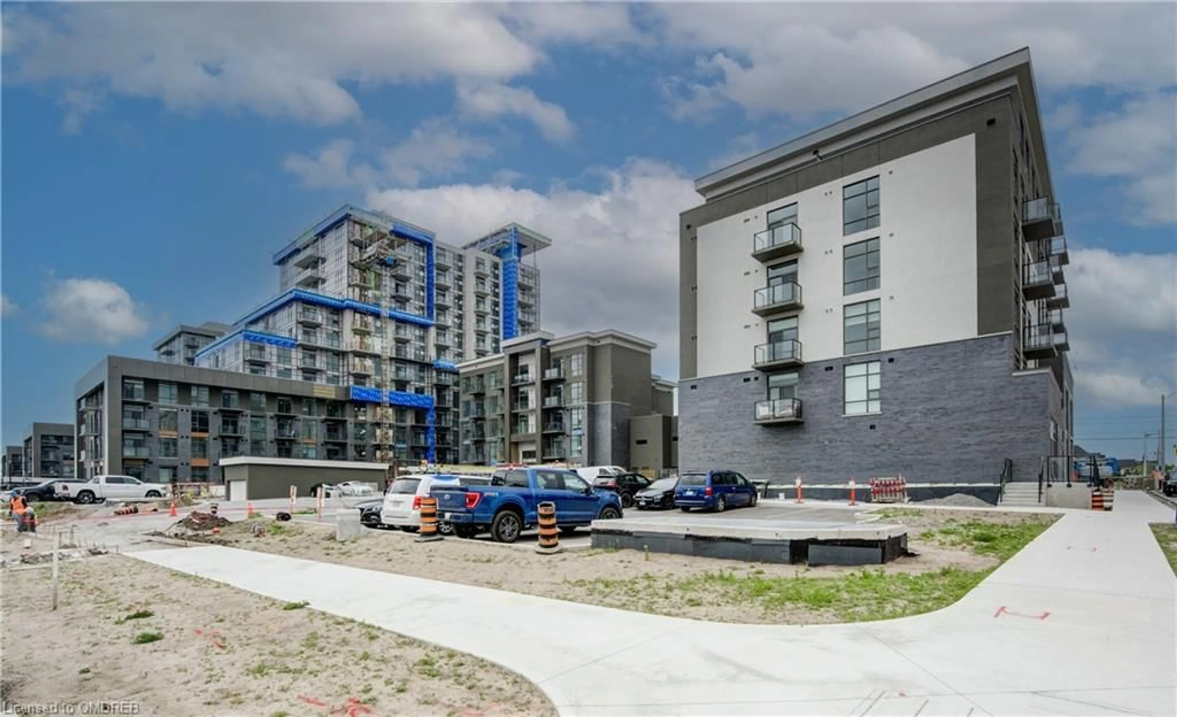 A pic from exterior of the house or condo, the front or back of building for 10 Mallard Trail #234, Hamilton Ontario L8B 2A7