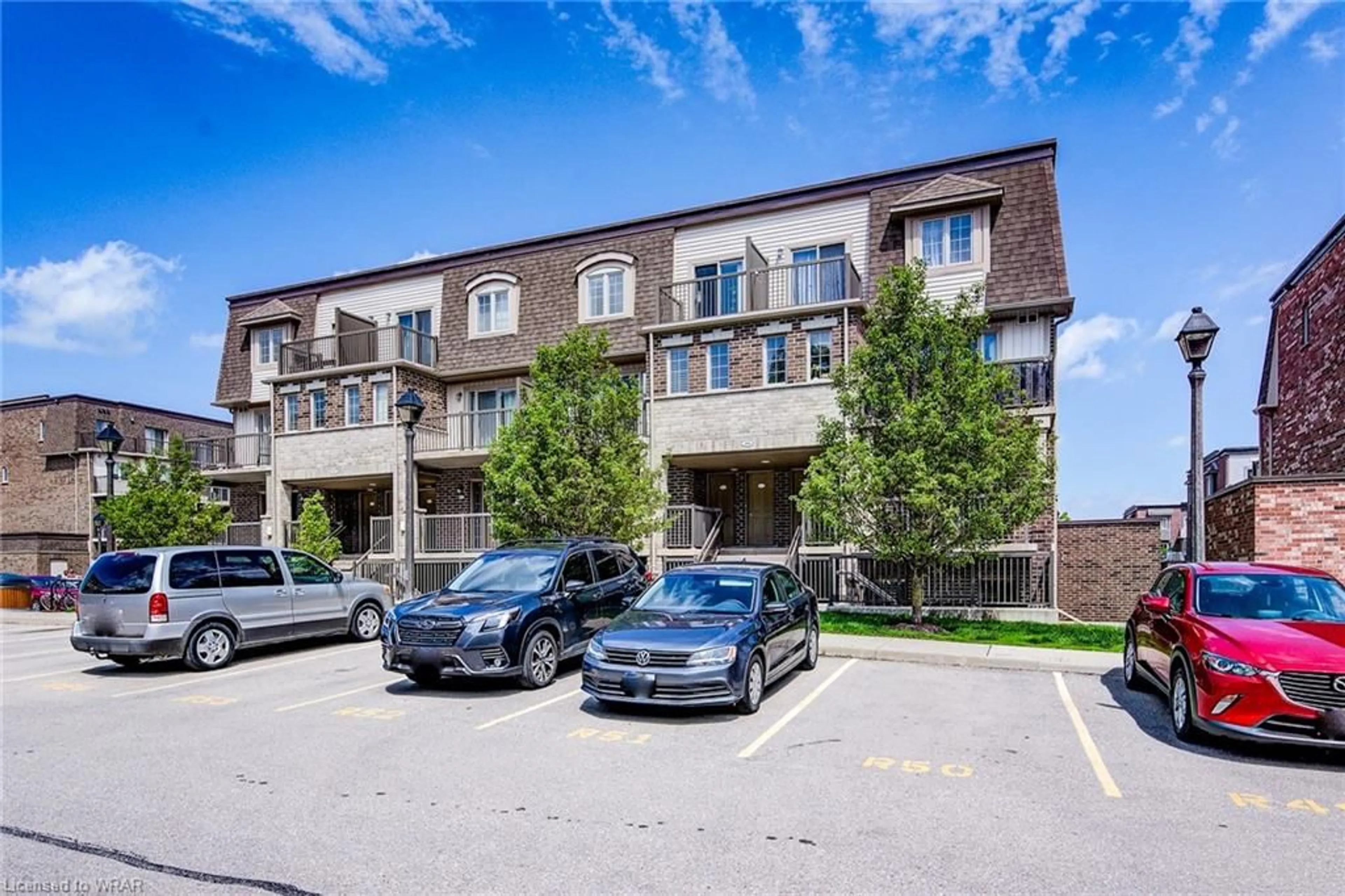 A pic from exterior of the house or condo for 242 Rachel Cres #D, Kitchener Ontario N2R 0E1