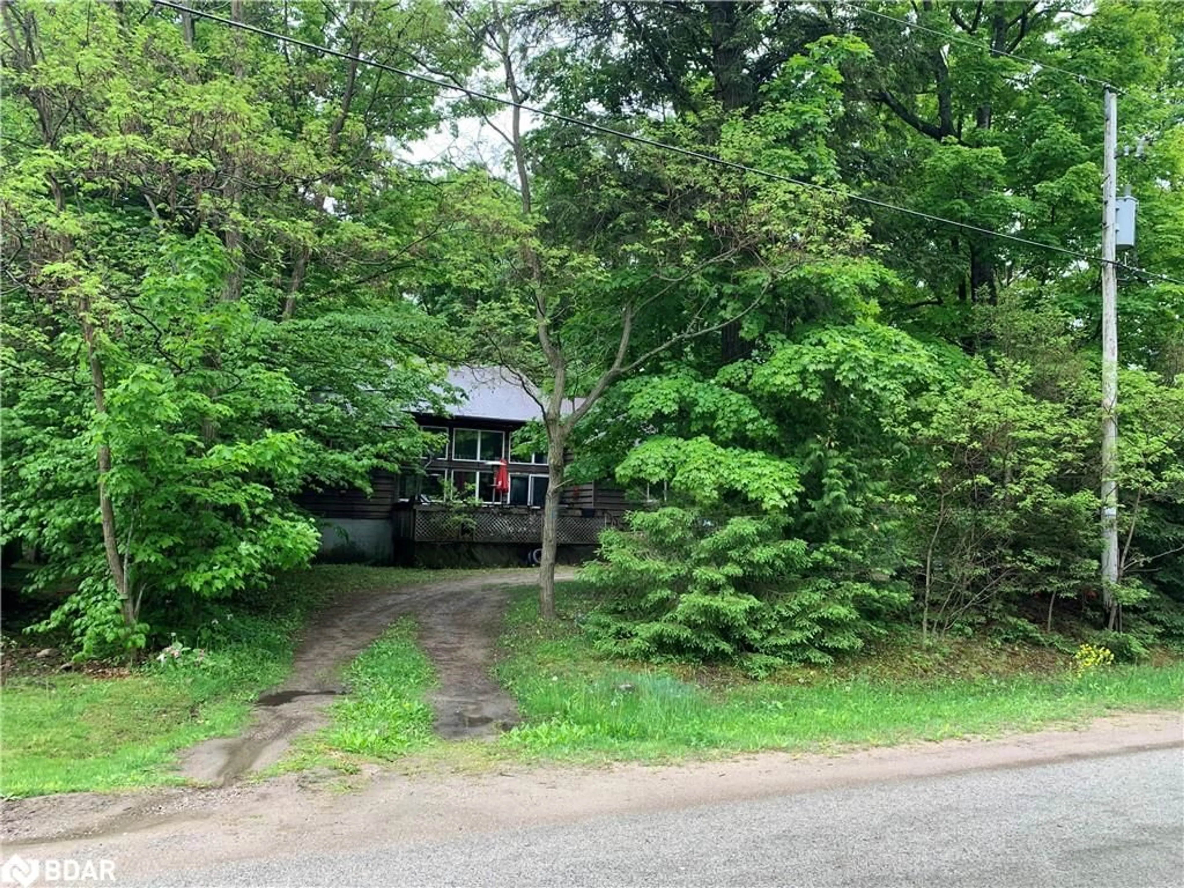 Cottage for 901 17th Concession West Rd, Tiny Ontario L9M 0J2