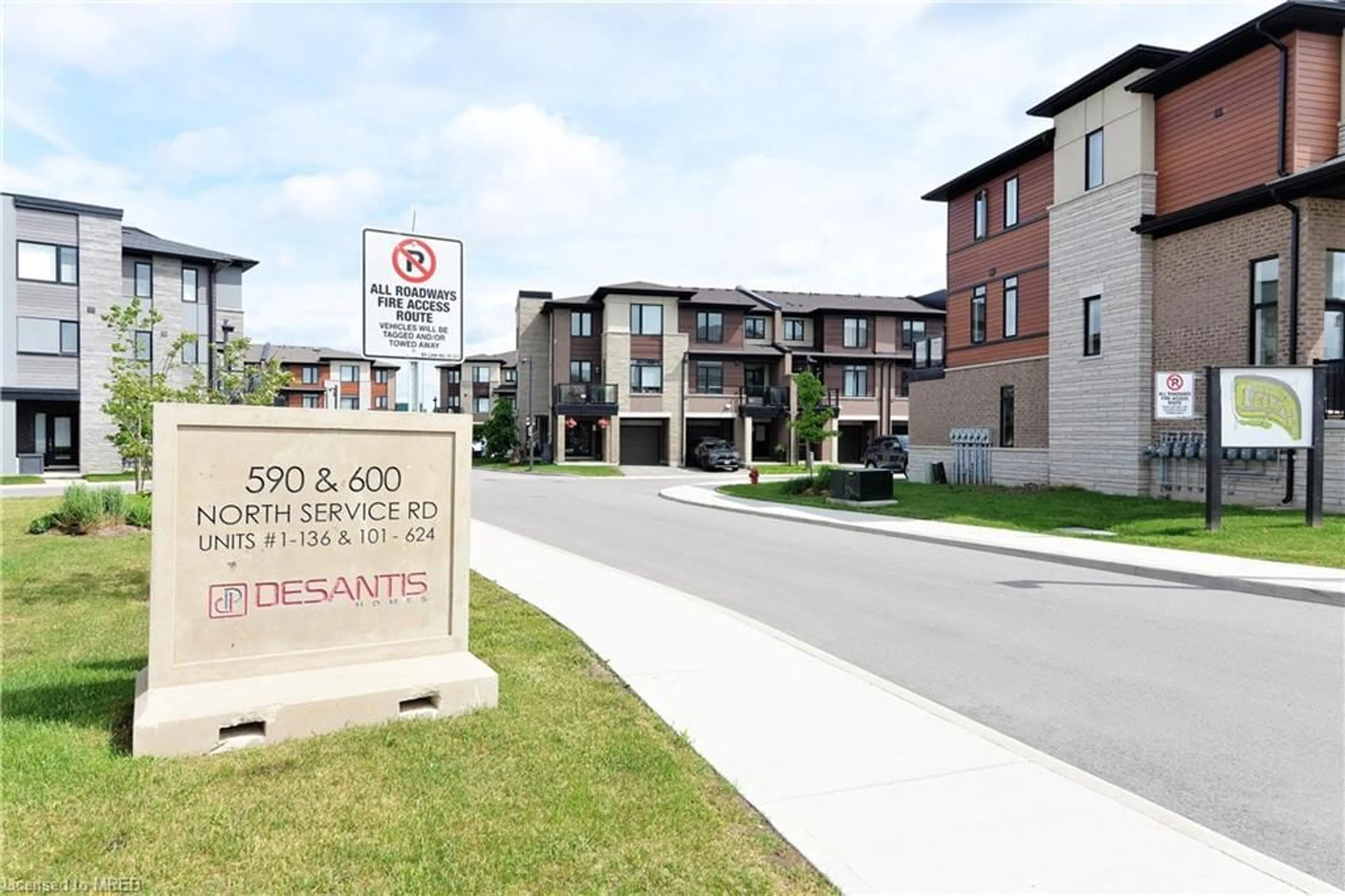 A pic from exterior of the house or condo for 590 N Service Rd #39, Stoney Creek Ontario L8E 0K5