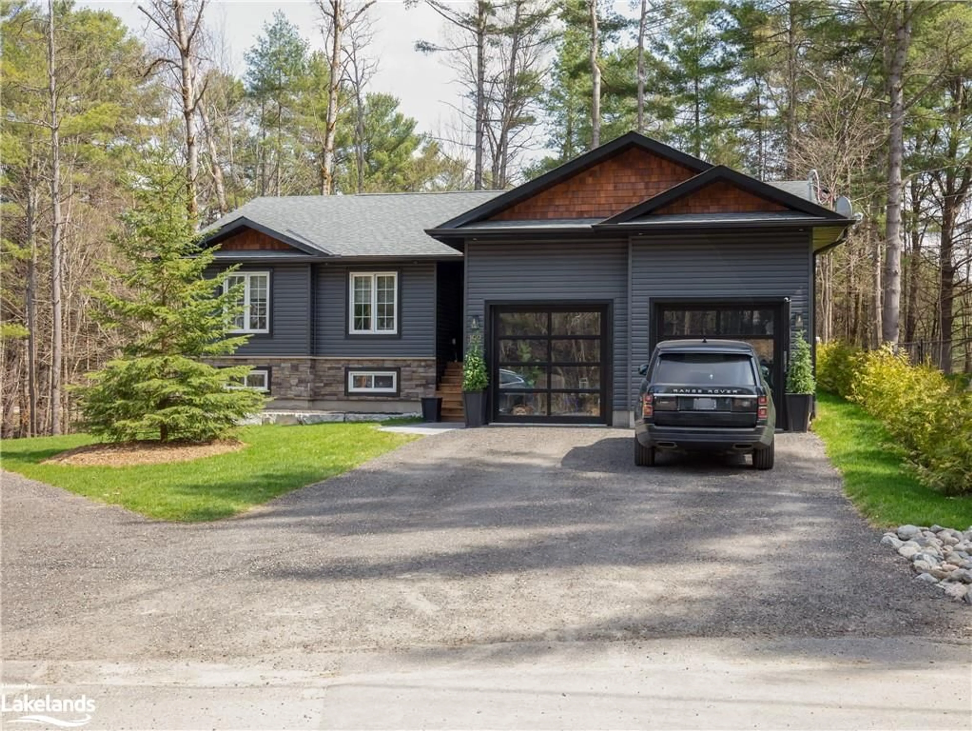 Frontside or backside of a home for 149 Bowyer Rd, Huntsville Ontario P1H 2J4