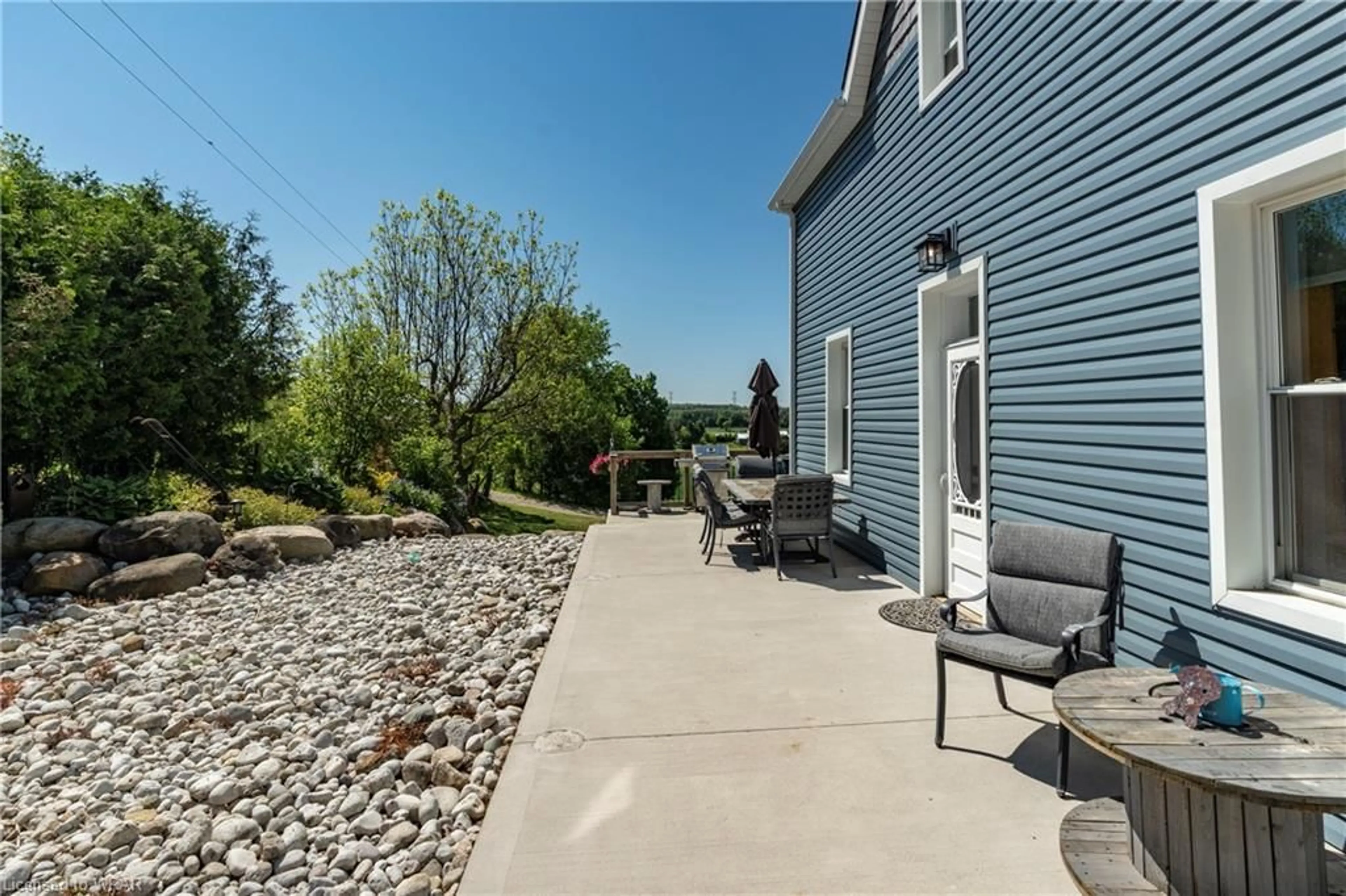 Patio for 233154 Concession 2 Wgr Rd, Durham Ontario N0G 1R0