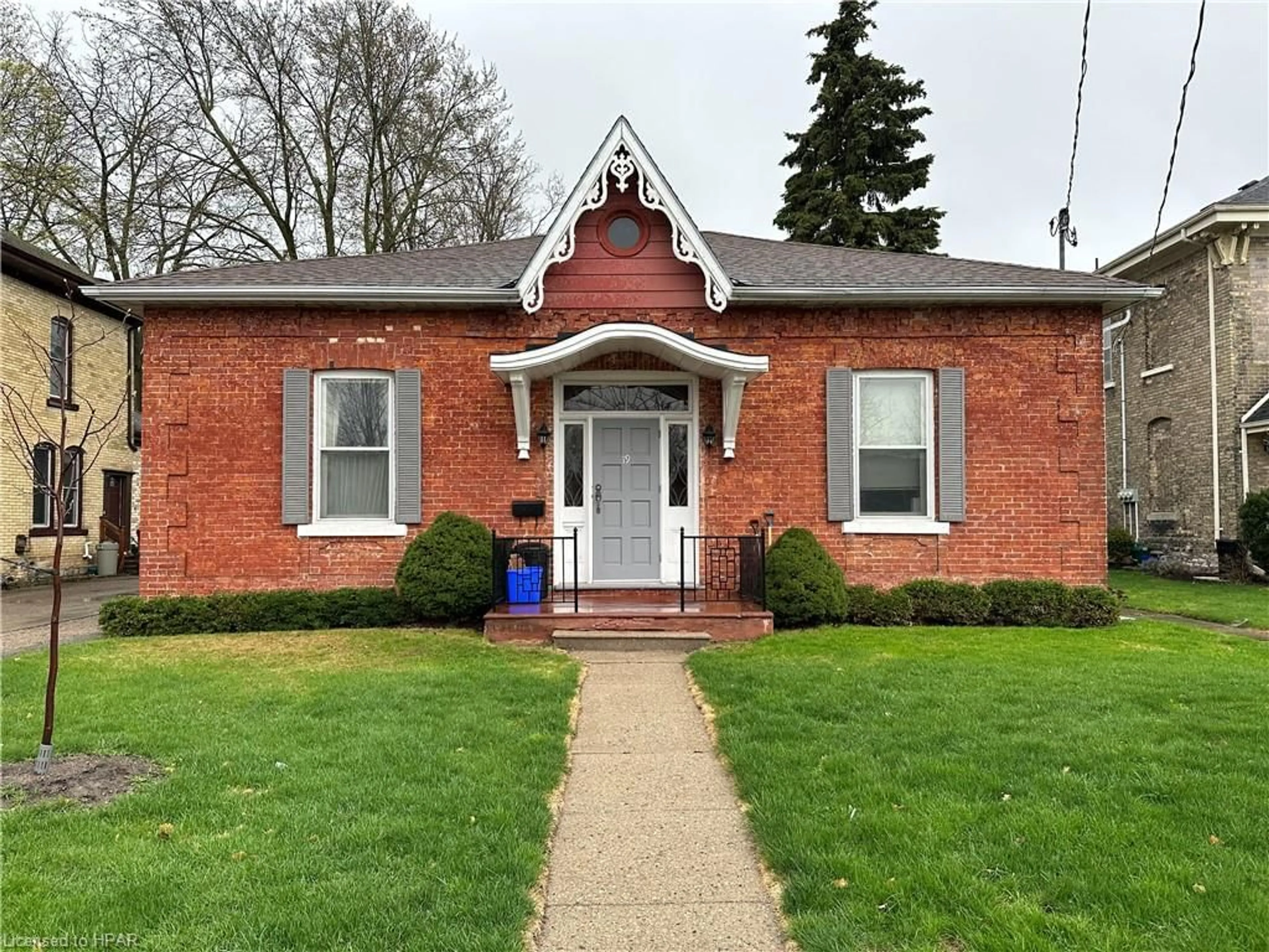 Home with brick exterior material for 19 Grange St, Stratford Ontario N5A 3P7