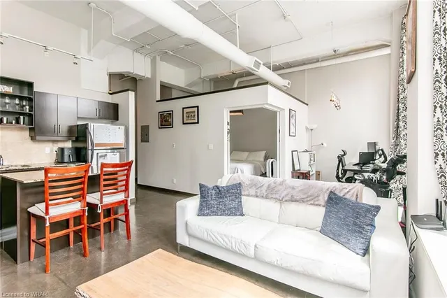 Additional property image - 404 King St Unit 117