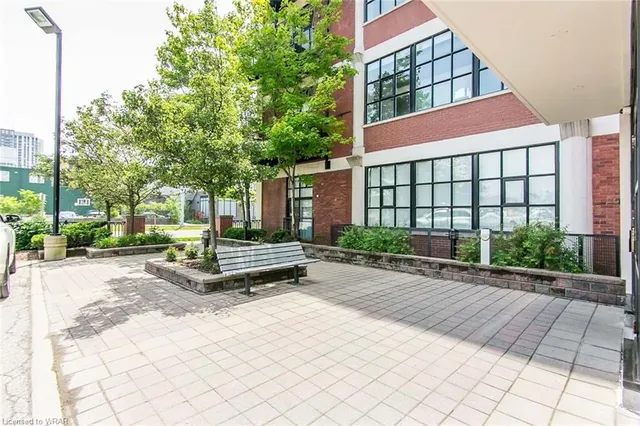 Additional property image - 404 King St Unit 117
