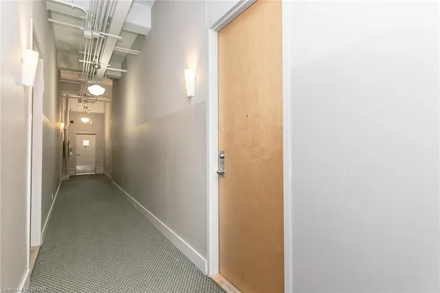 Additional property image - 404 King St Unit 117