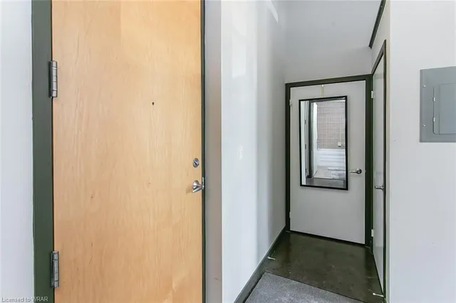 Additional property image - 404 King St Unit 117