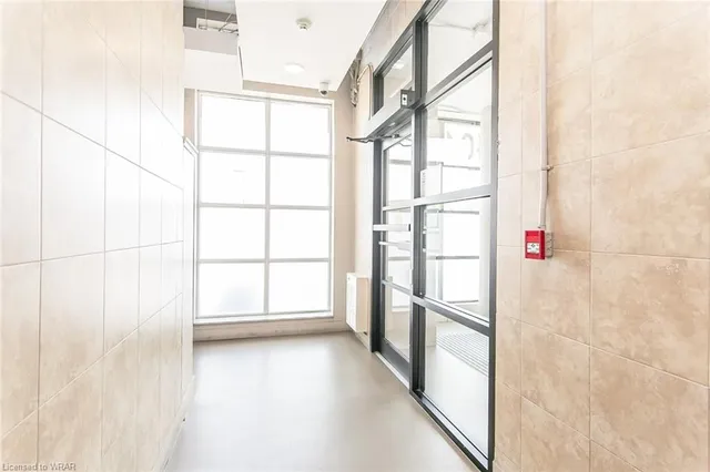 Additional property image - 404 King St Unit 117