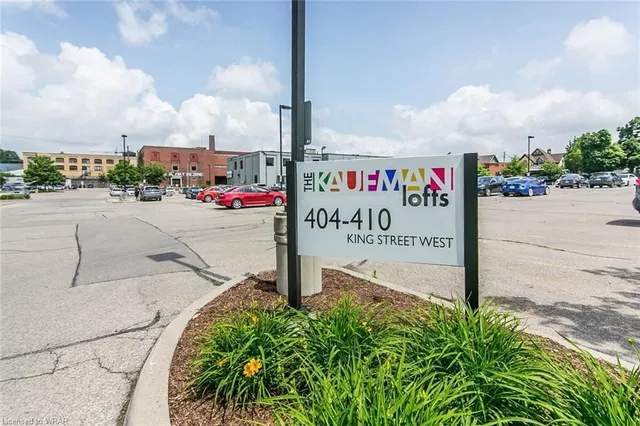 Additional property image - 404 King St Unit 117