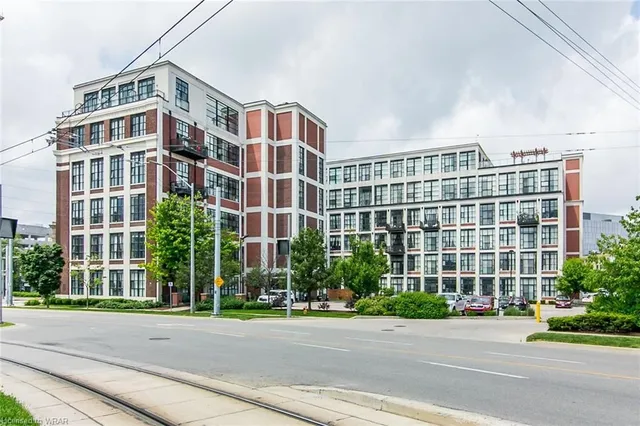 Additional property image - 404 King St Unit 117