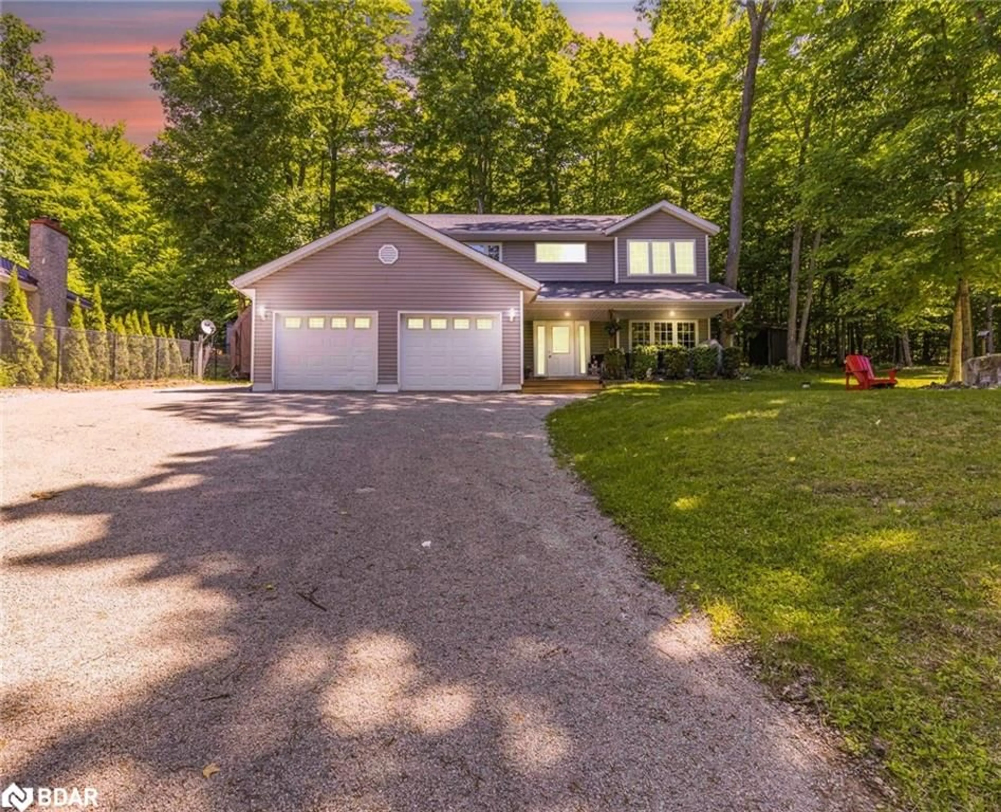 Frontside or backside of a home for 87 Farlain Lake Rd, Tiny Ontario L9M 0B5