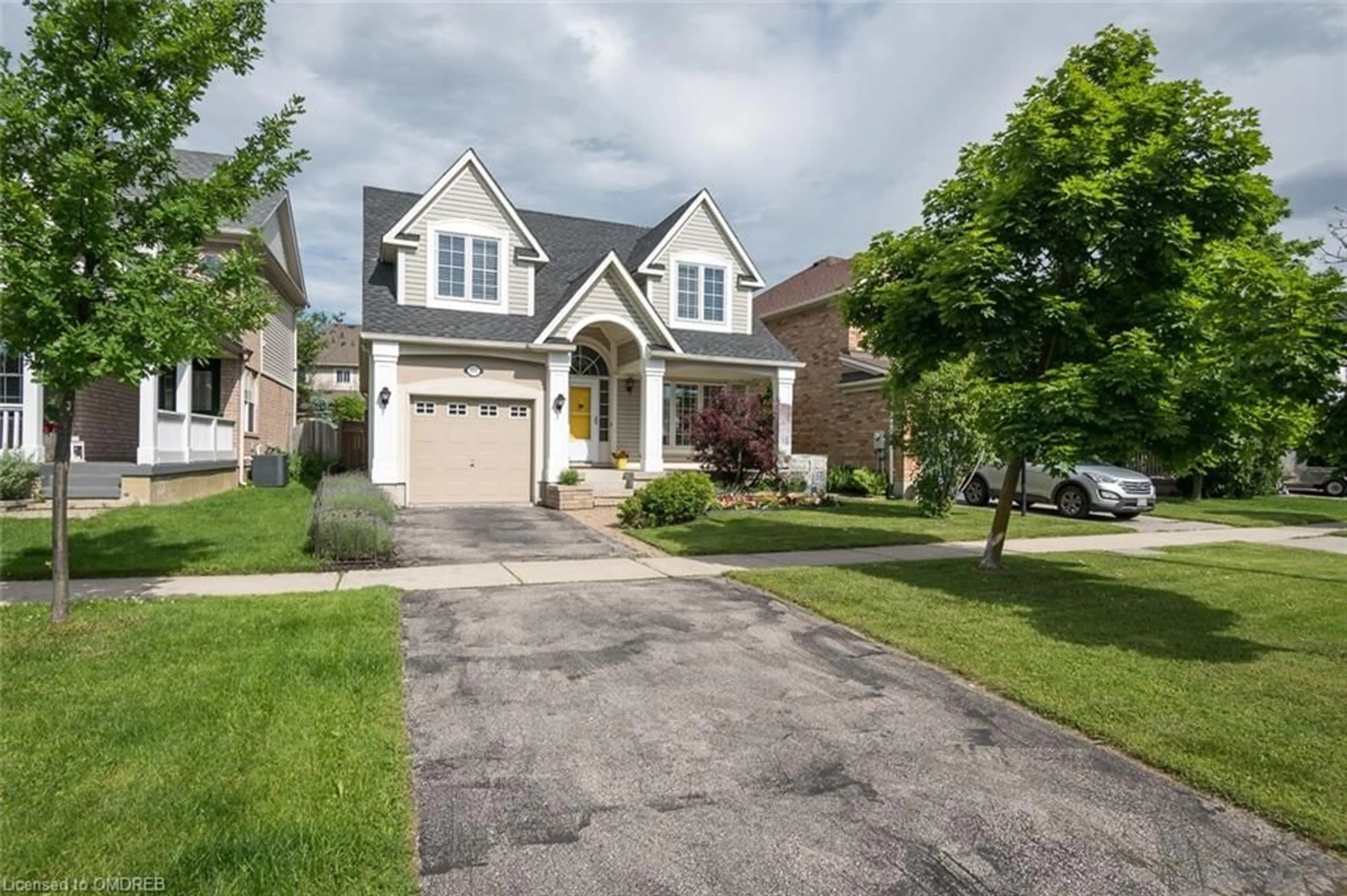 Frontside or backside of a home for 1607 Waldie Ave, Milton Ontario L9T 5K8