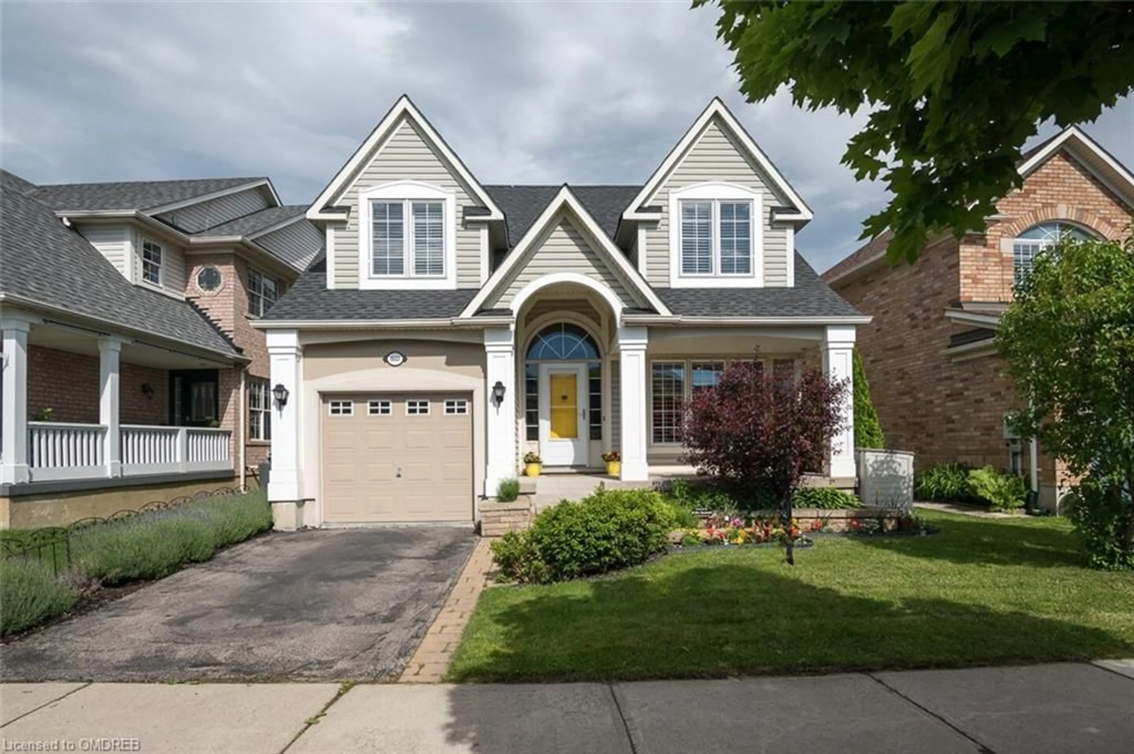 Frontside or backside of a home for 1607 Waldie Ave, Milton Ontario L9T 5K8