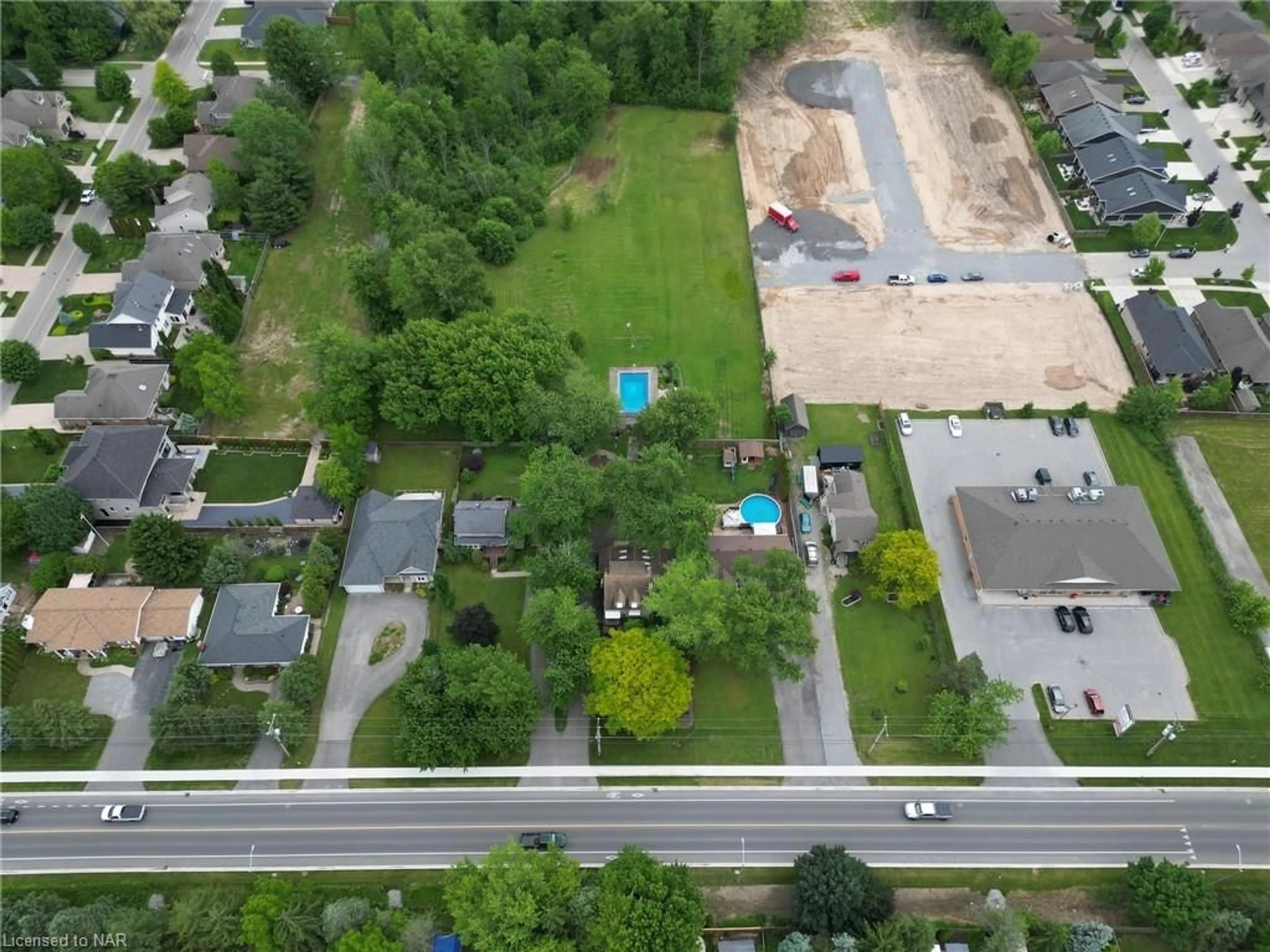 Frontside or backside of a home, the street view for 1179 Pelham St, Fonthill Ontario L0S 1E0