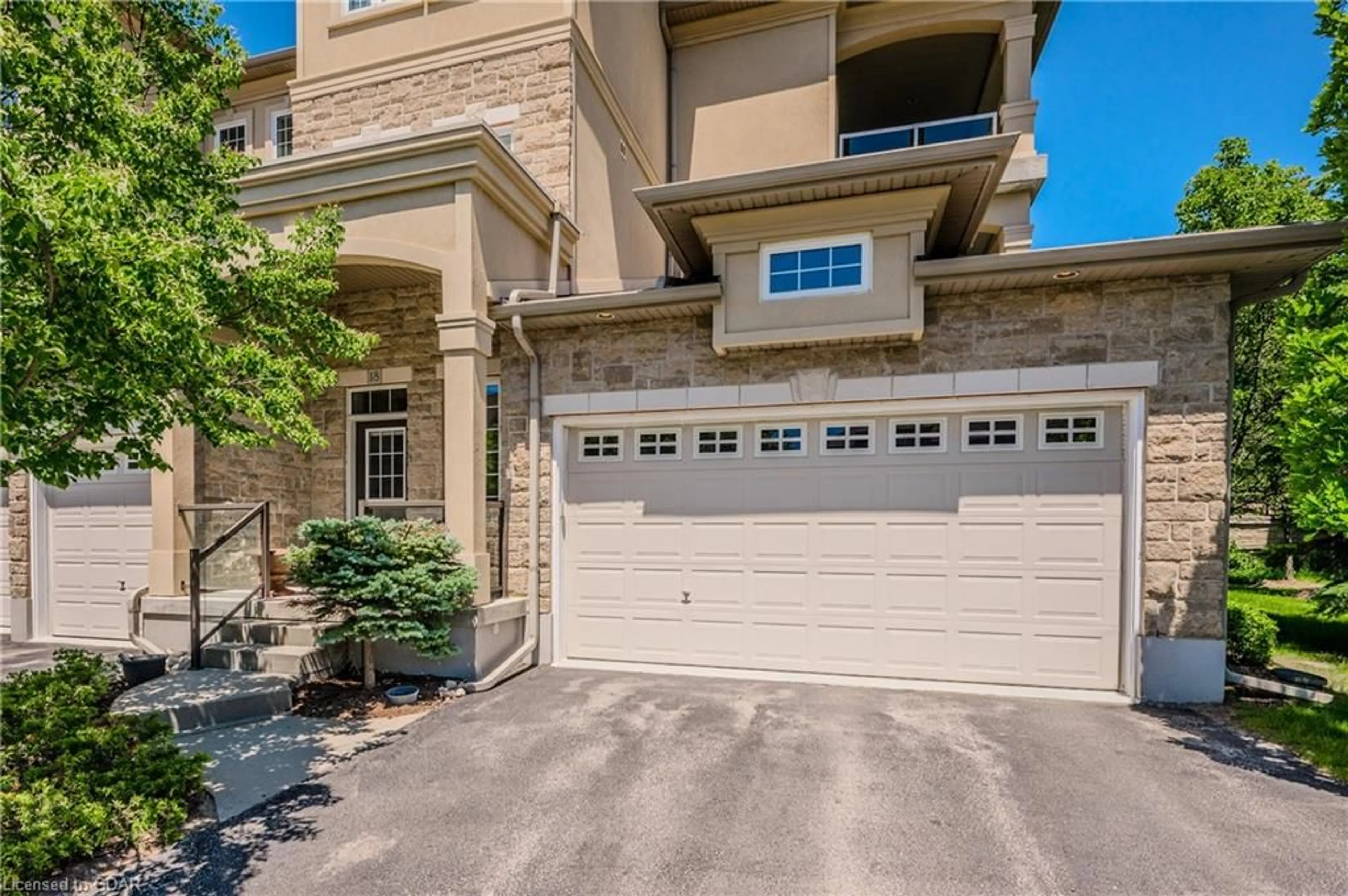 A pic from exterior of the house or condo for 255 Summerfield Dr #18, Guelph Ontario N1L 0E1