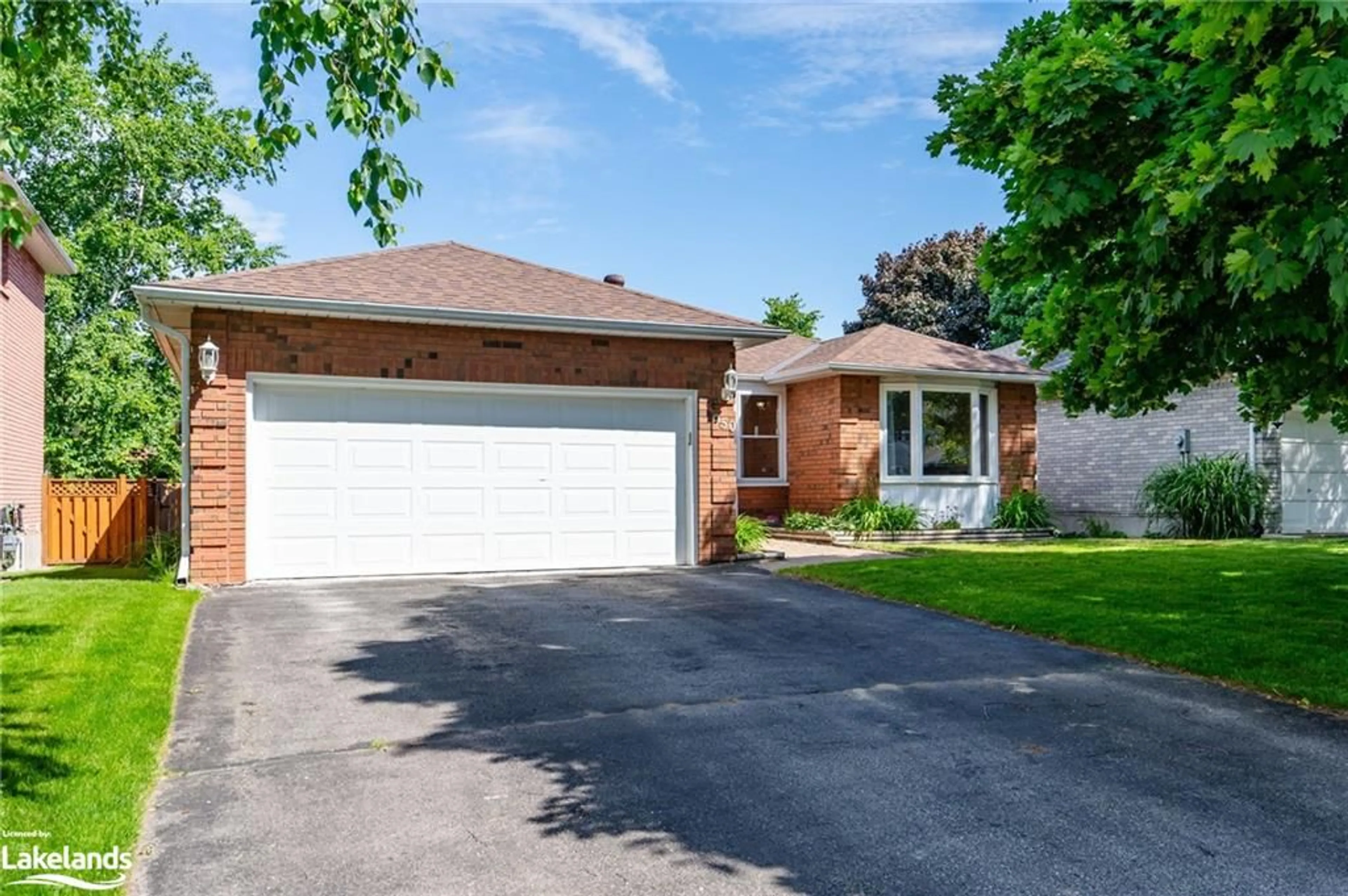 Frontside or backside of a home for 950 Dominion Ave, Midland Ontario L4R 1S8