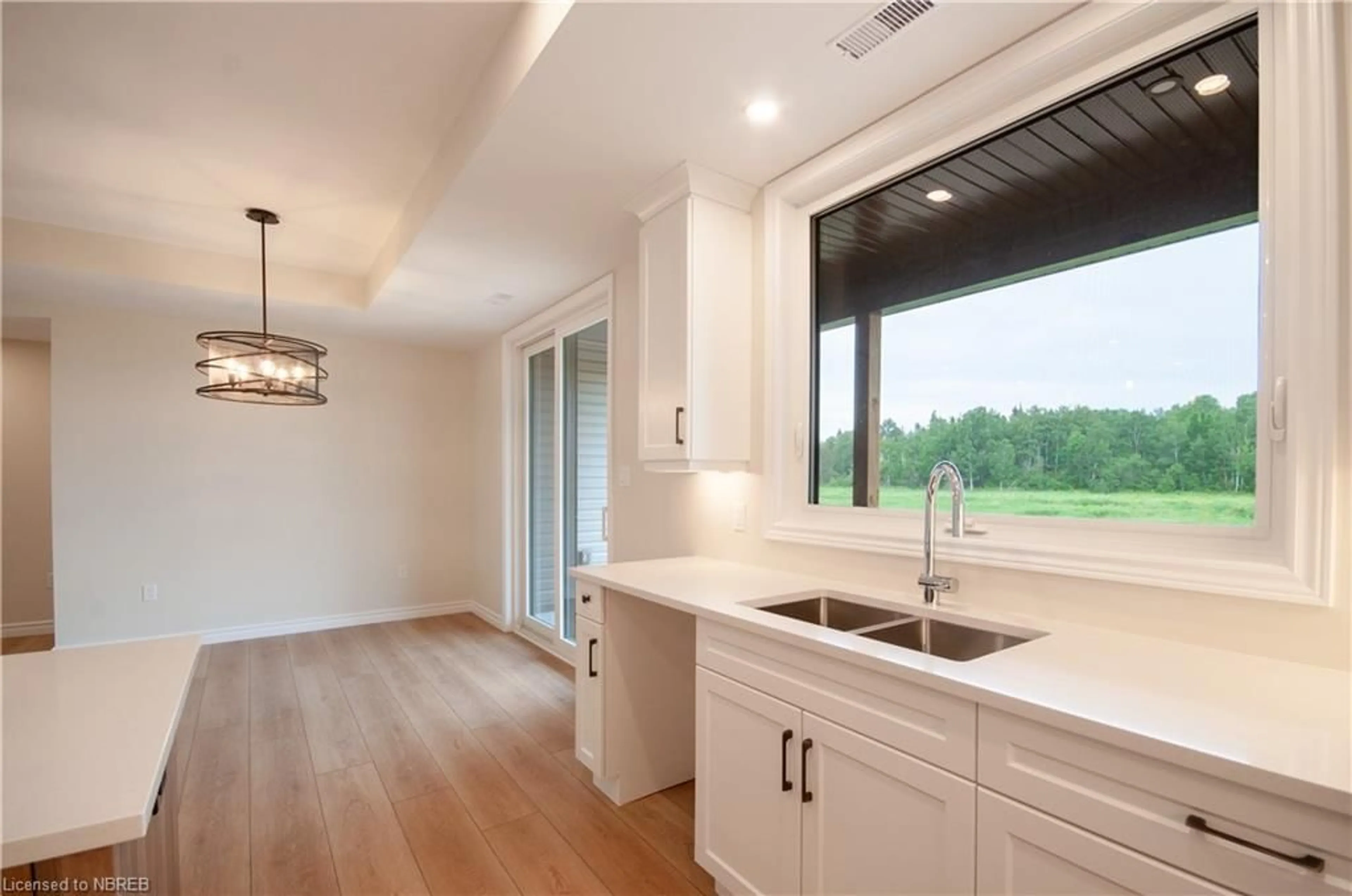 Contemporary kitchen for 82 Oakridge Dr, Corbeil Ontario P0H 1K0