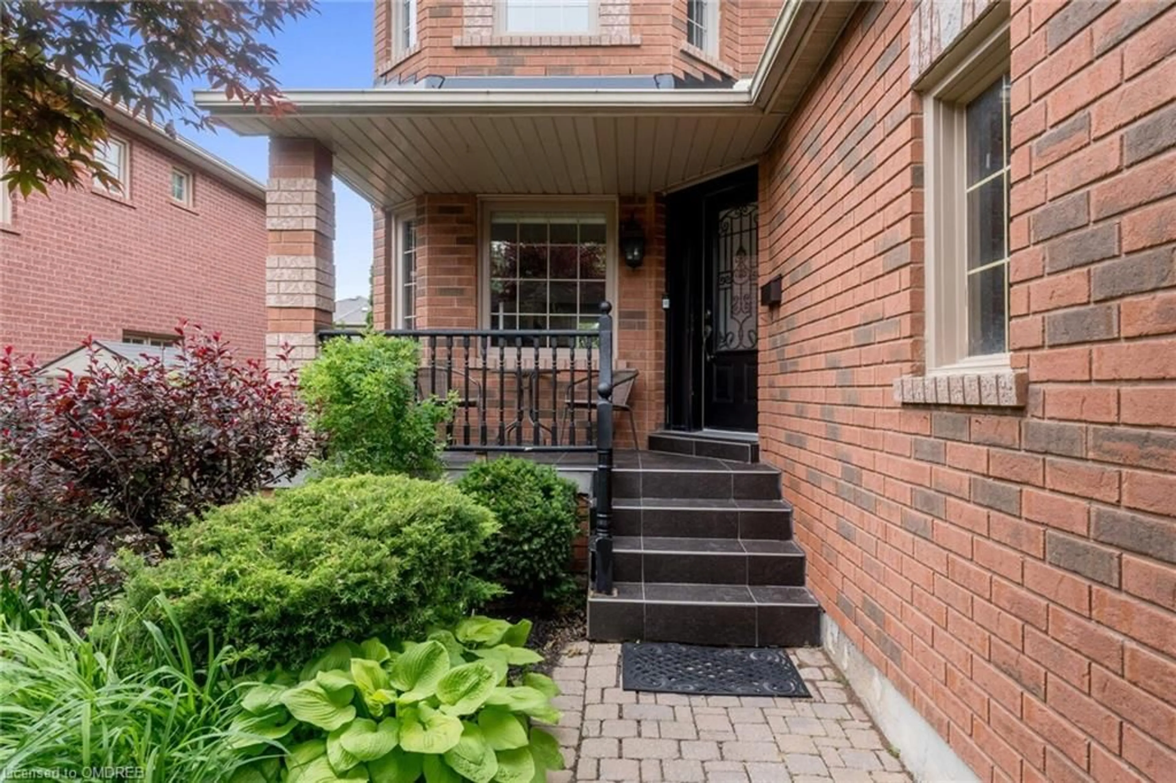 Home with brick exterior material for 53 Gooderham Dr, Halton Ontario L7G 5R6