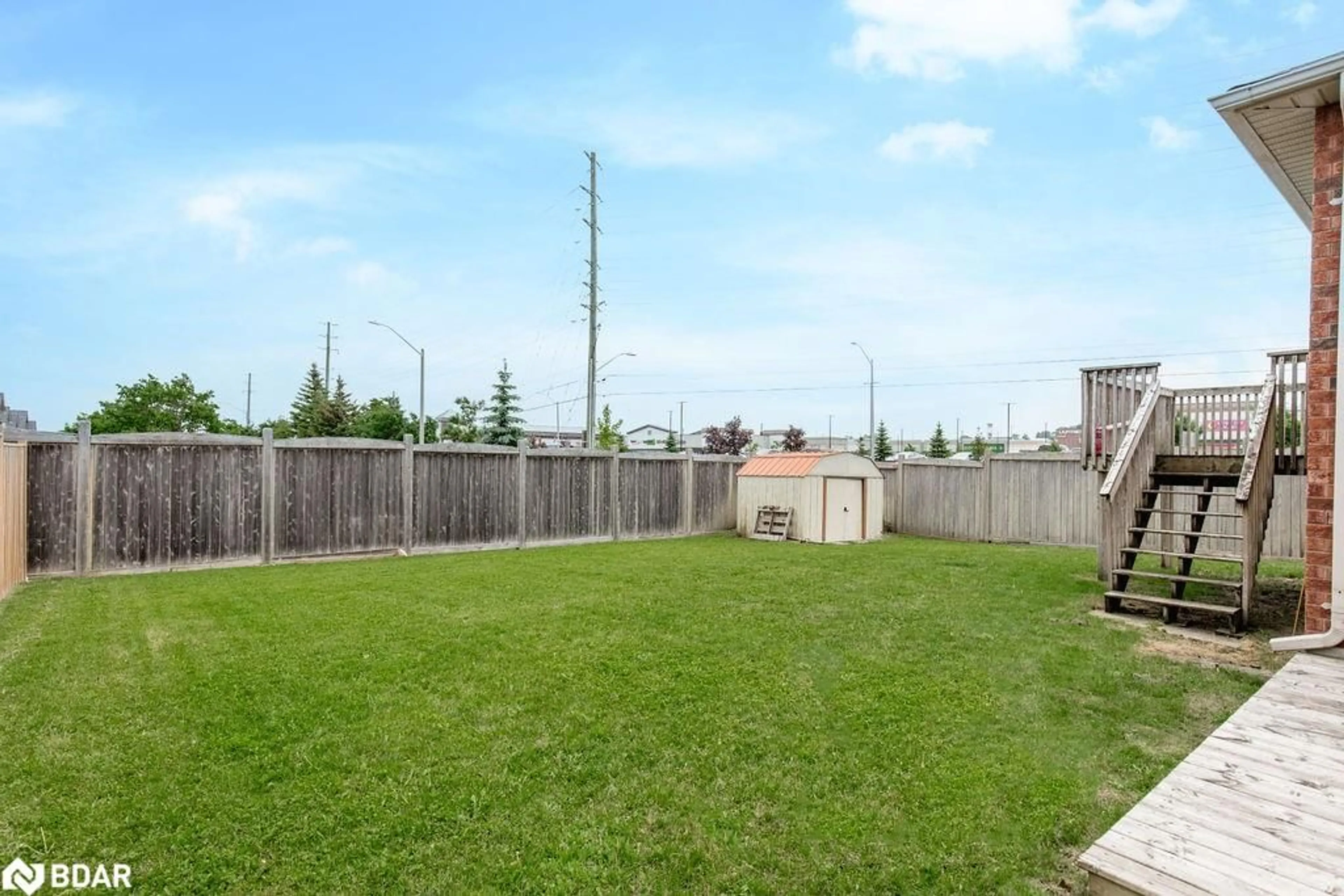 Fenced yard for 1 Pacific Ave, Barrie Ontario L4M 7E7