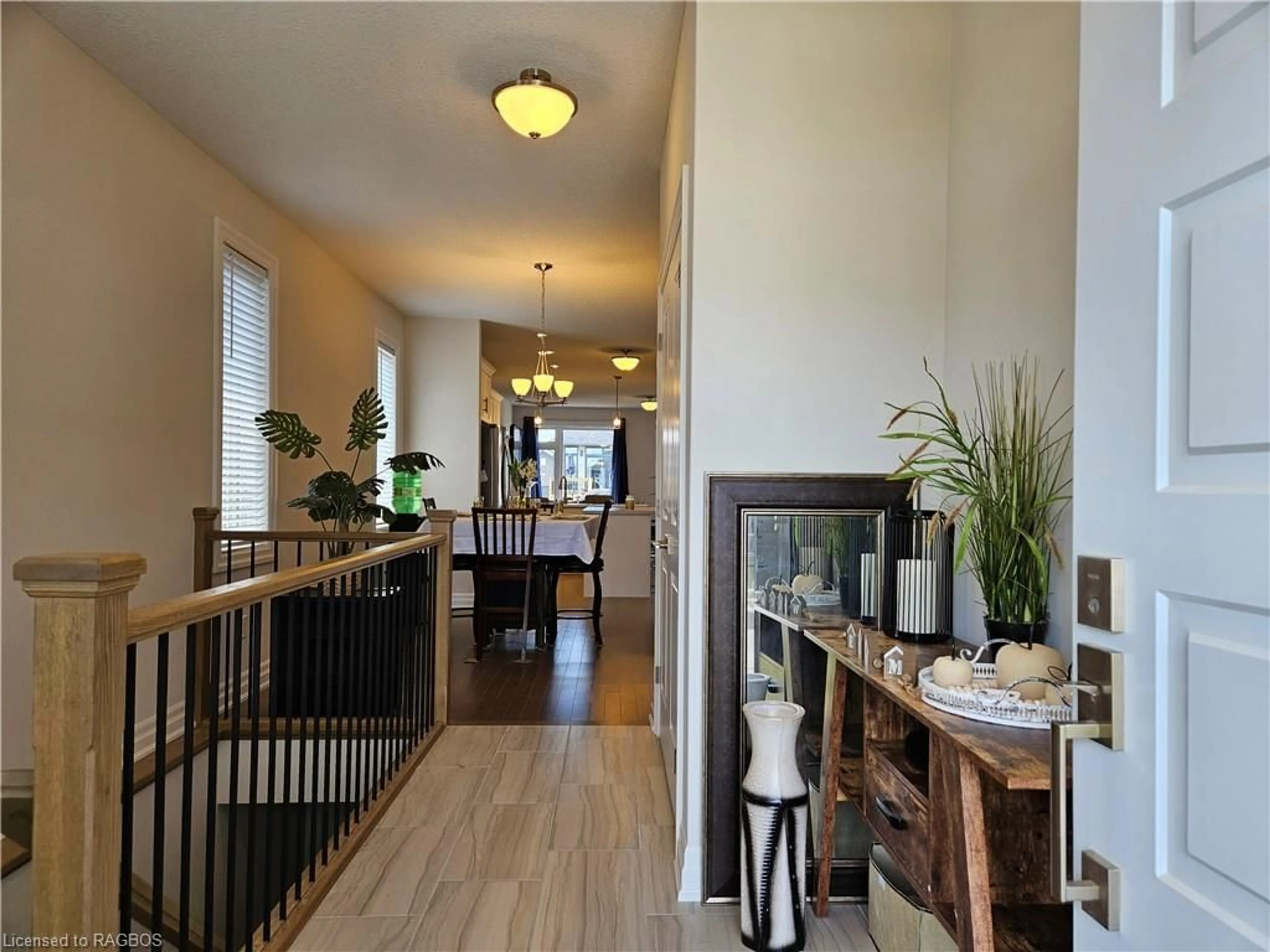 Indoor foyer, wood floors for 360 Mary Rose Ave, Port Elgin Ontario N0H 2C3