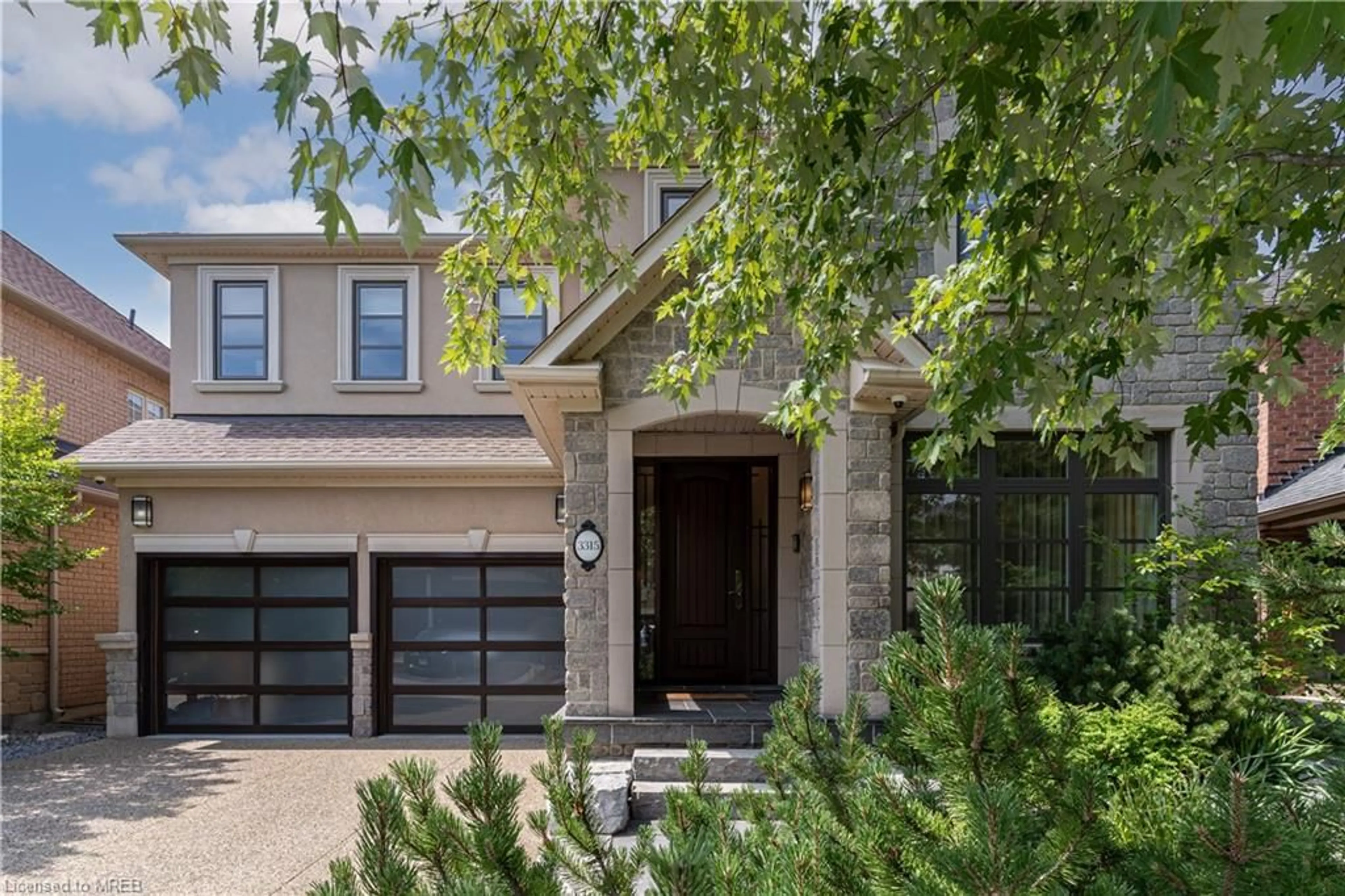 Home with brick exterior material for 3315 Raspberry Bush Trail, Oakville Ontario L6L 6V6