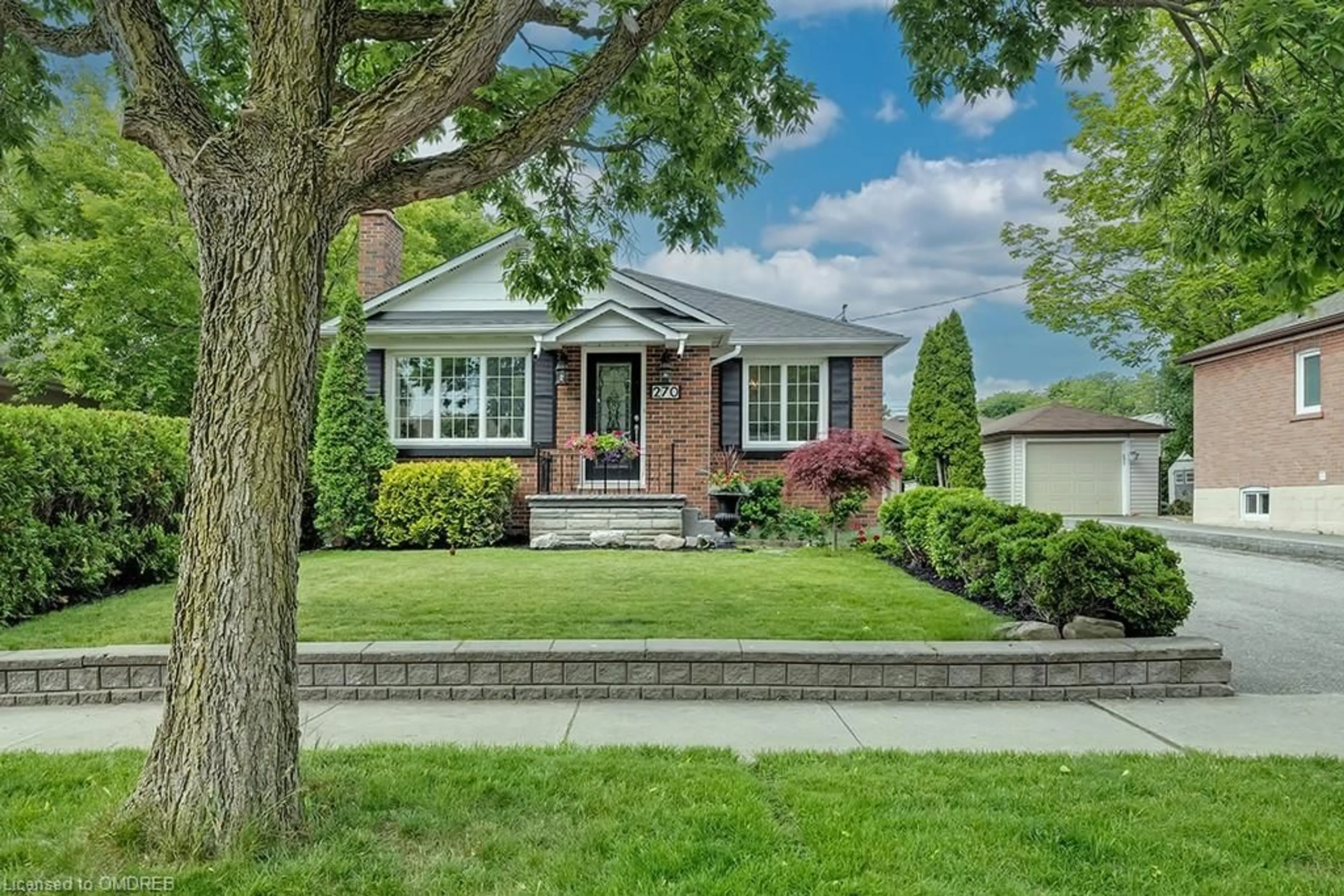 Home with brick exterior material for 270 Felan Ave, Oakville Ontario L6K 2X6
