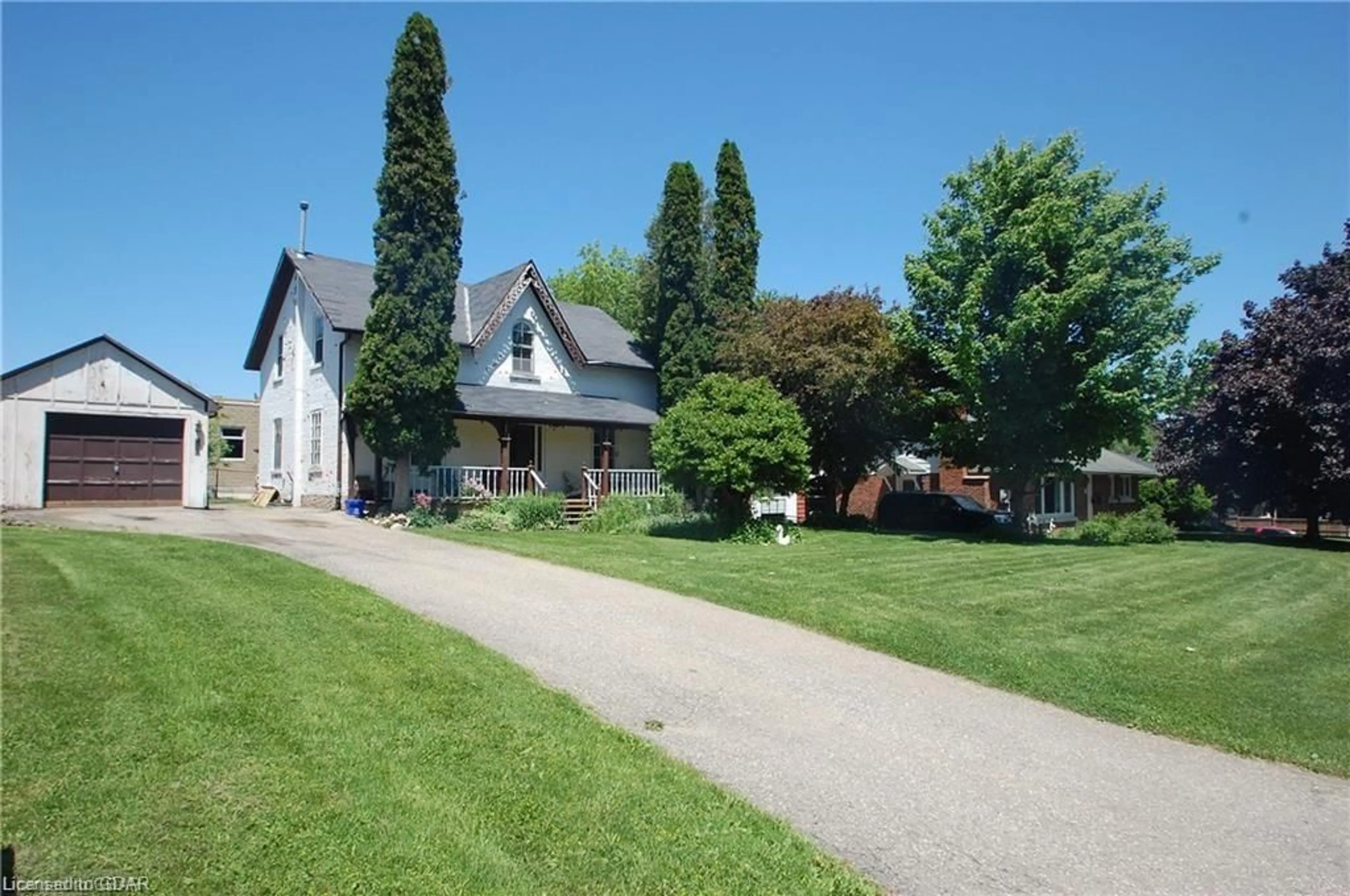 Frontside or backside of a home for 339 Garafraxa St, Fergus Ontario N1M 1E4