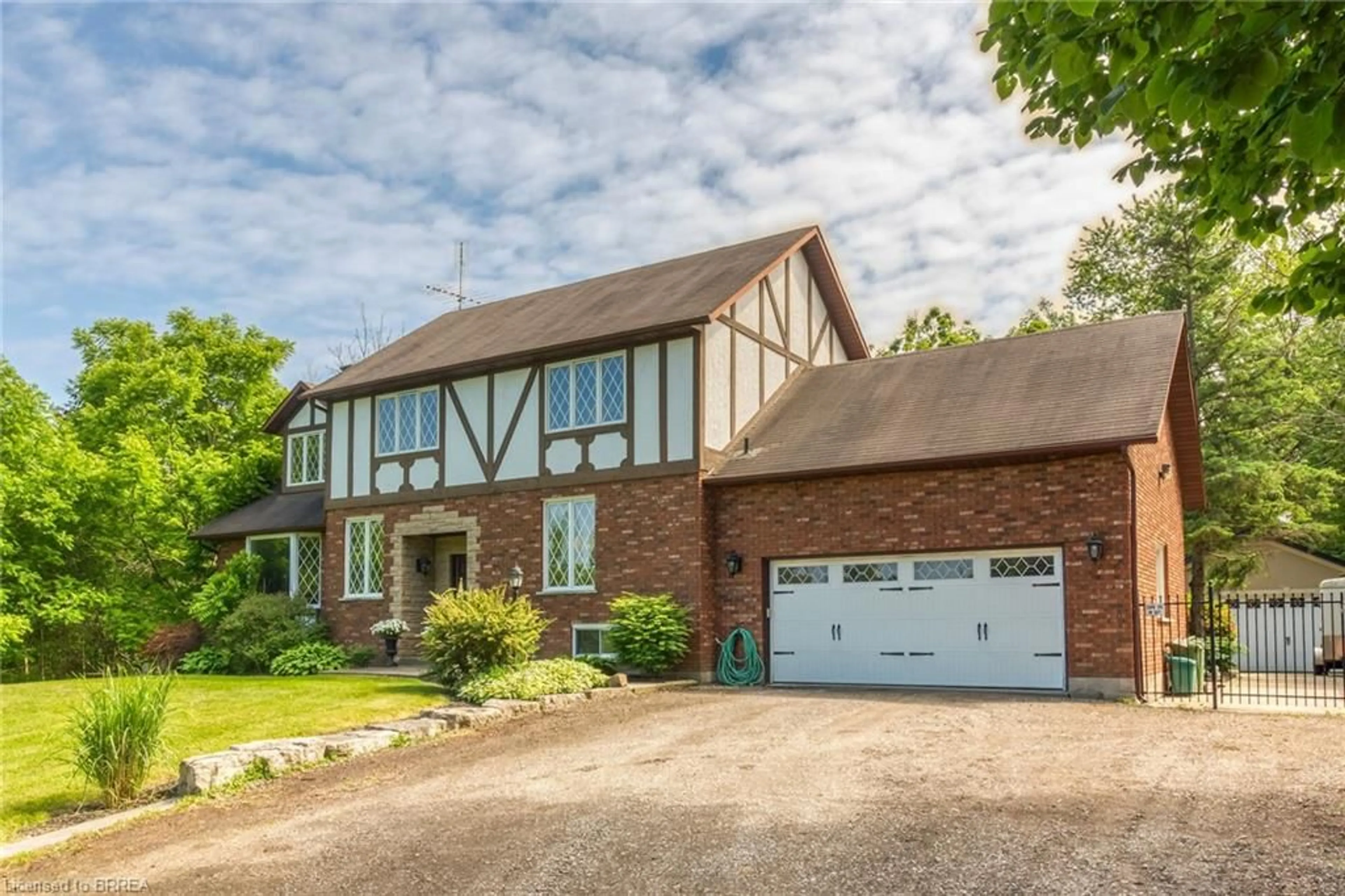 Frontside or backside of a home for 2535 Golf Club Rd, Glanbrook Ontario L0R 1P0