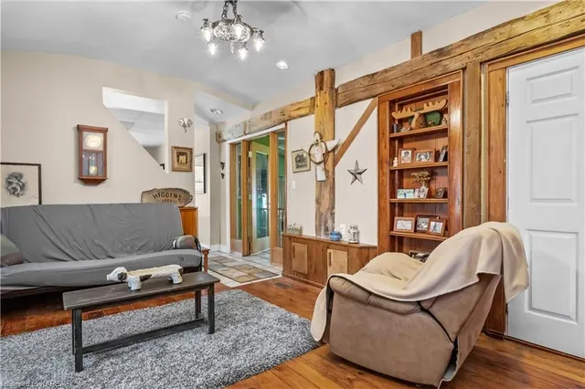 3998 Colebrooke Road, Harrowsmith 5