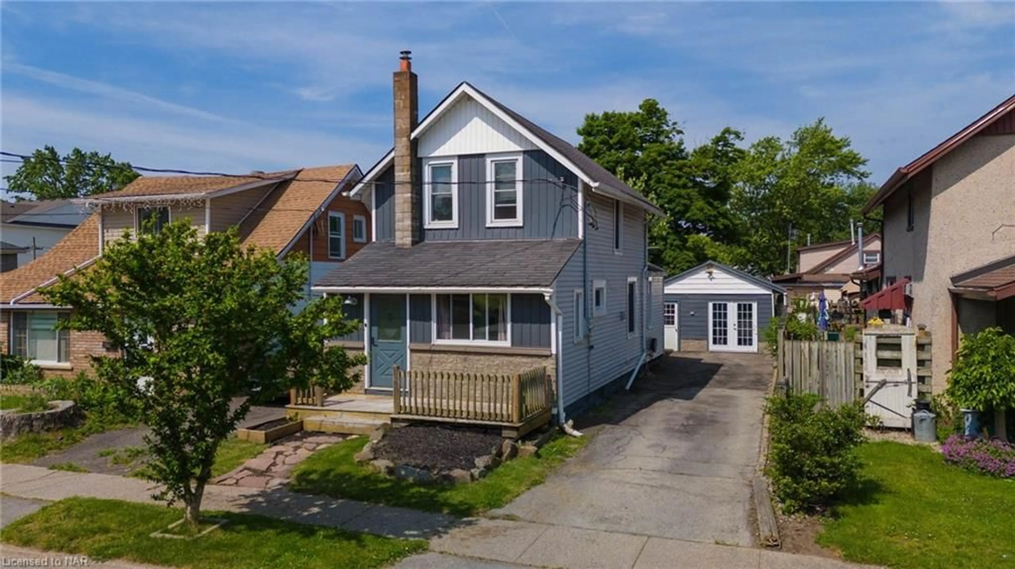 Frontside or backside of a home for 632 Steele St, Port Colborne Ontario L3K 4Y7