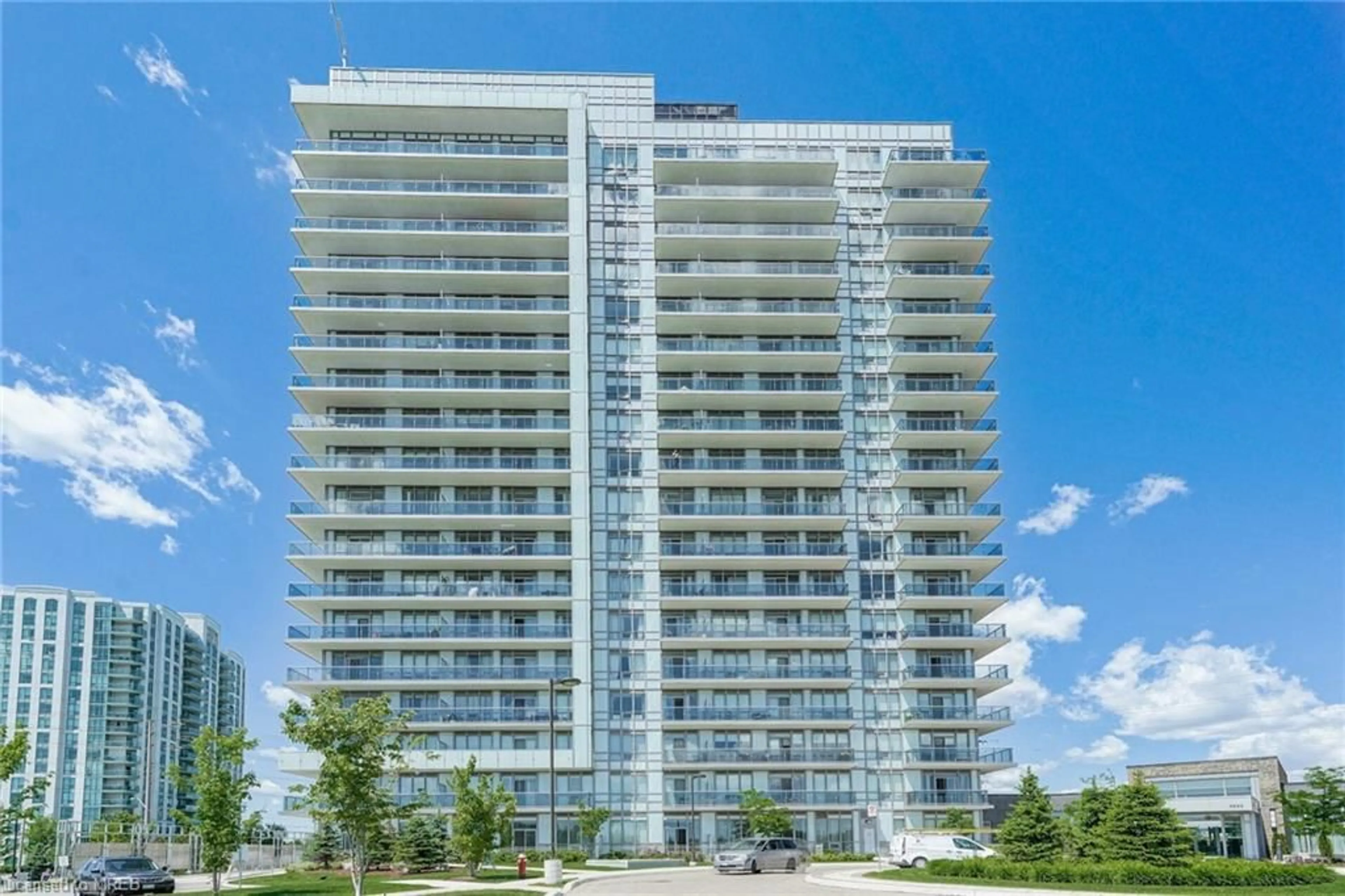 A pic from exterior of the house or condo for 4677 Glen Erin Dr #207, Mississauga Ontario L5M 2E3