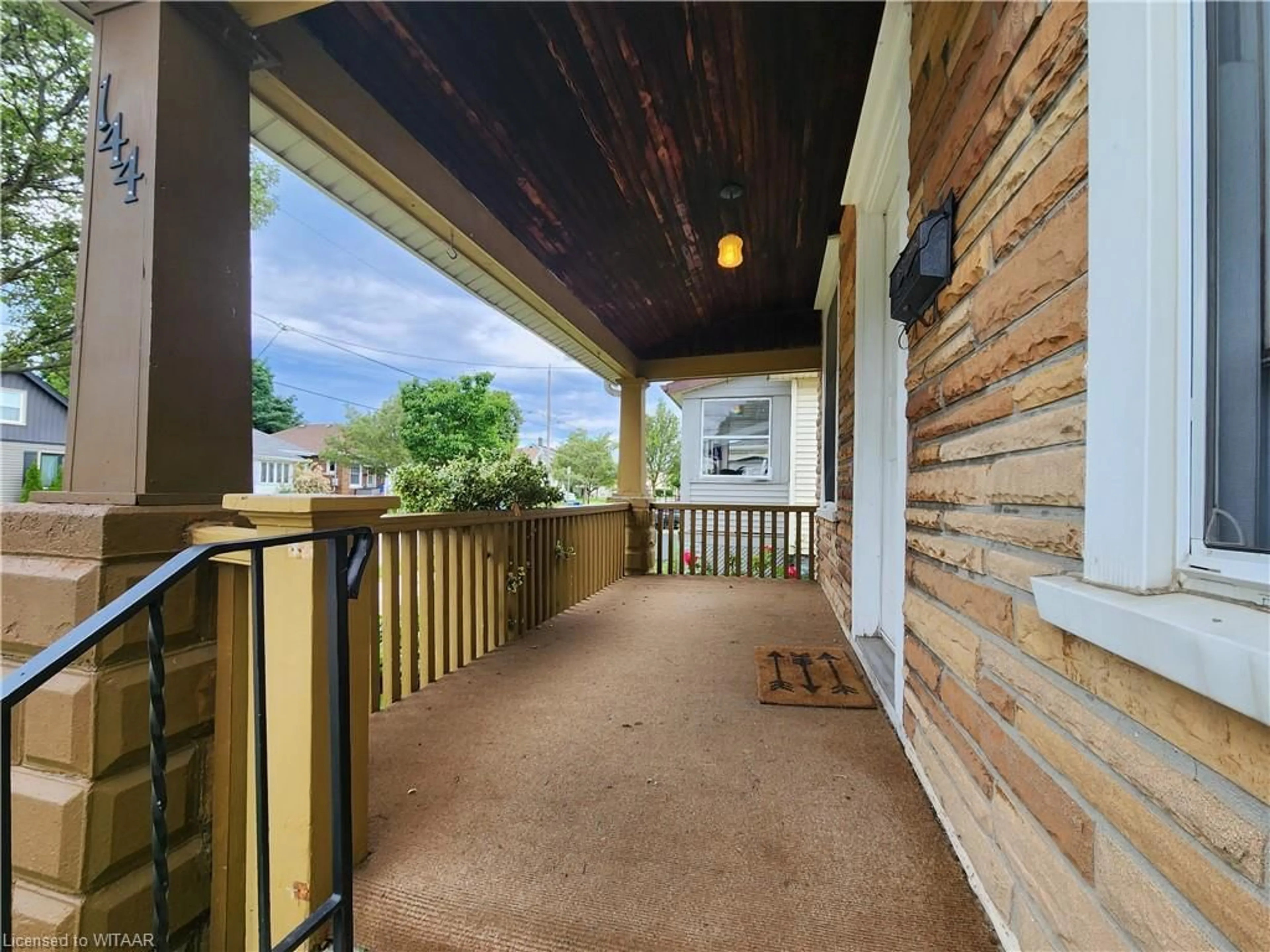 Patio for 144 Brisbin St, London Ontario N5Z 2M1