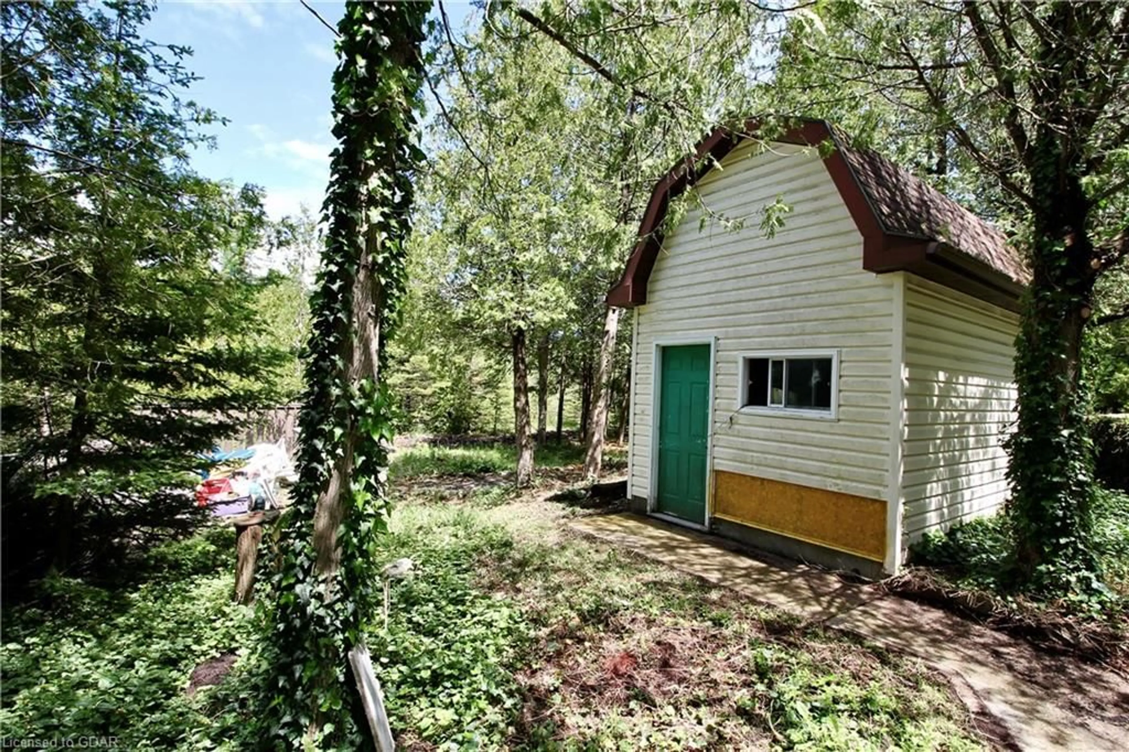 Shed for 50 Harpur Dr, Tobermory Ontario N0H 2R0