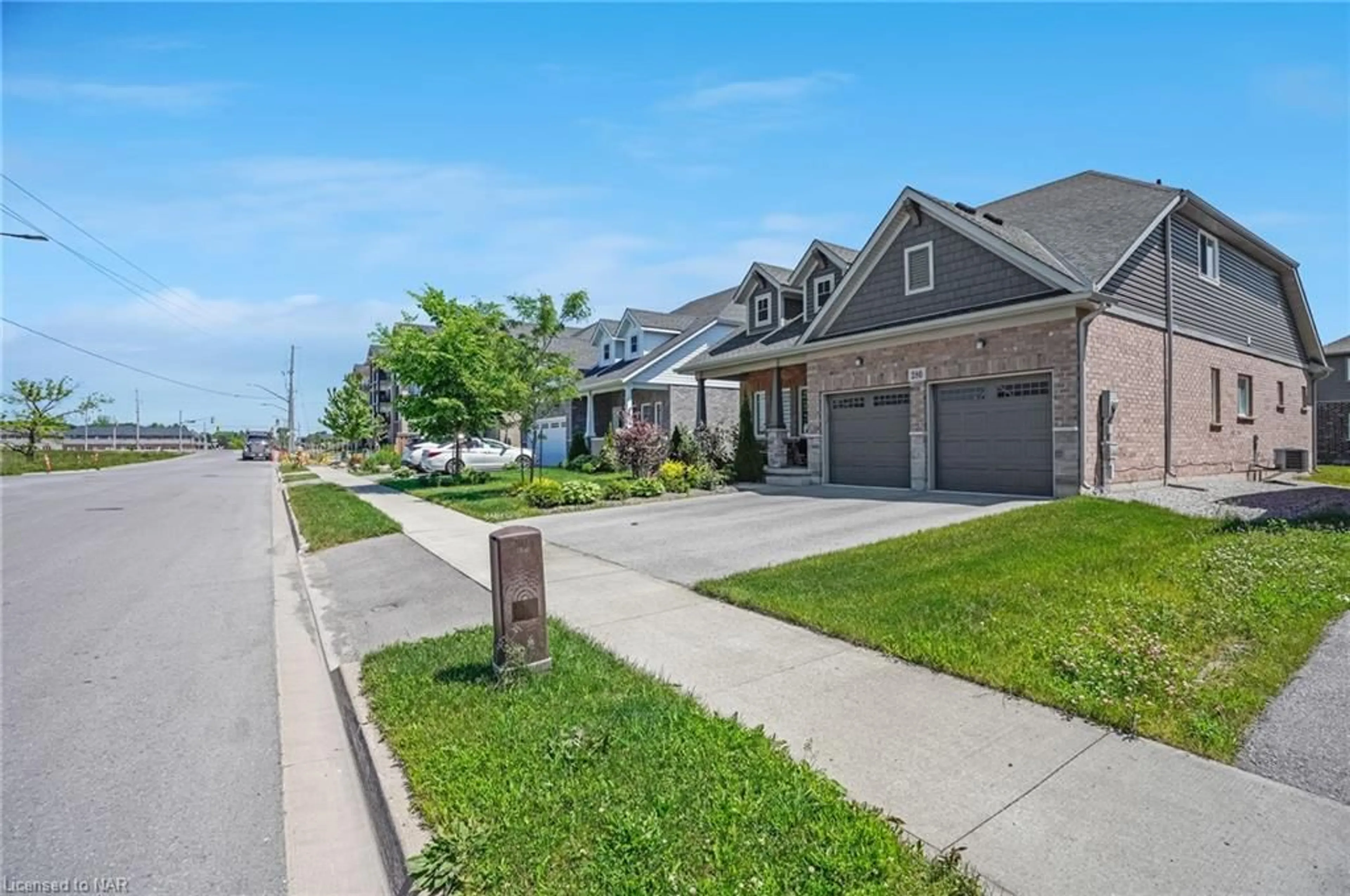 Frontside or backside of a home for 280 South Pelham Rd, Welland Ontario L3C 0C6