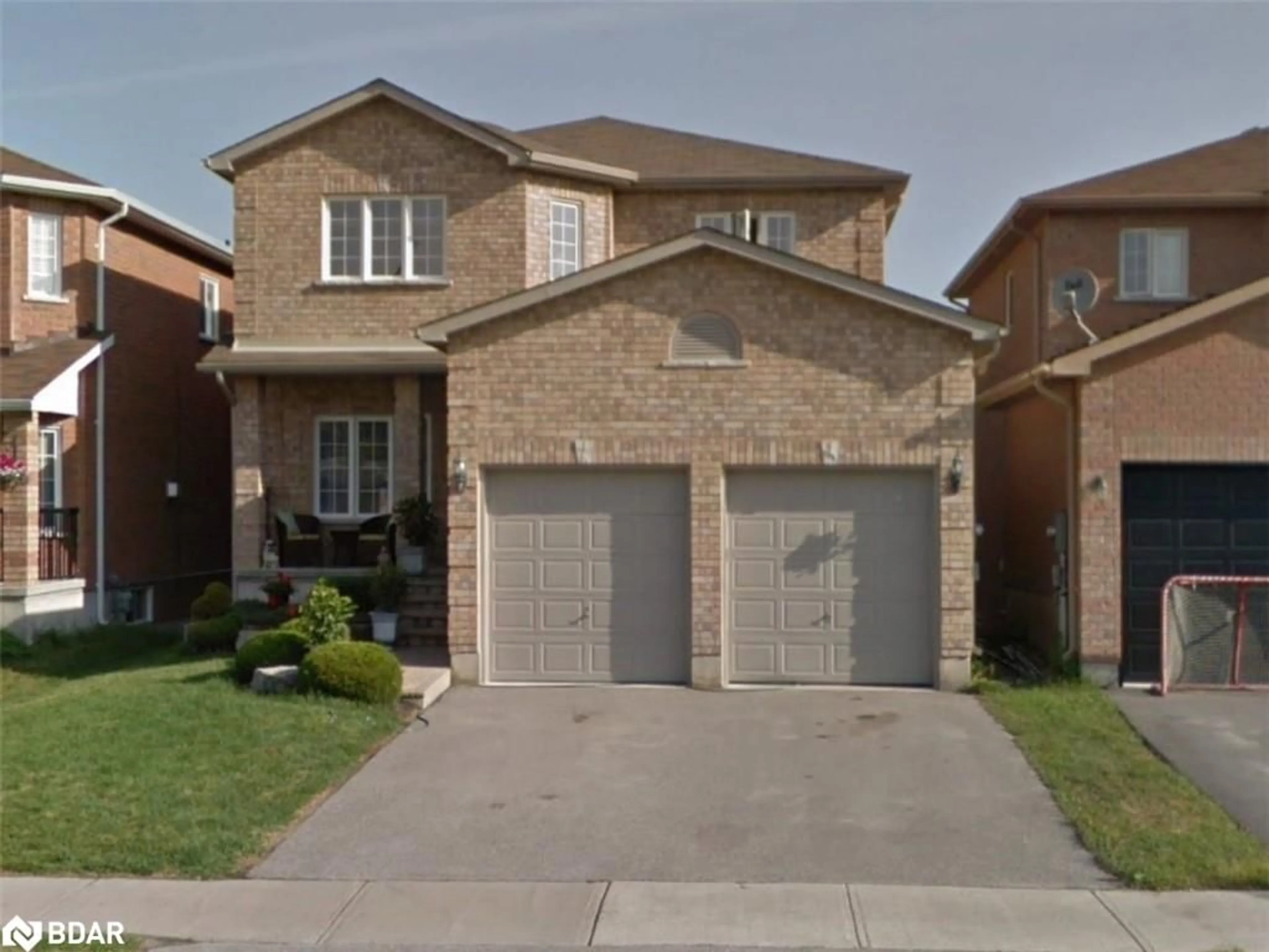 Frontside or backside of a home for 62 Dunnett Dr, Barrie Ontario L4N 0J6