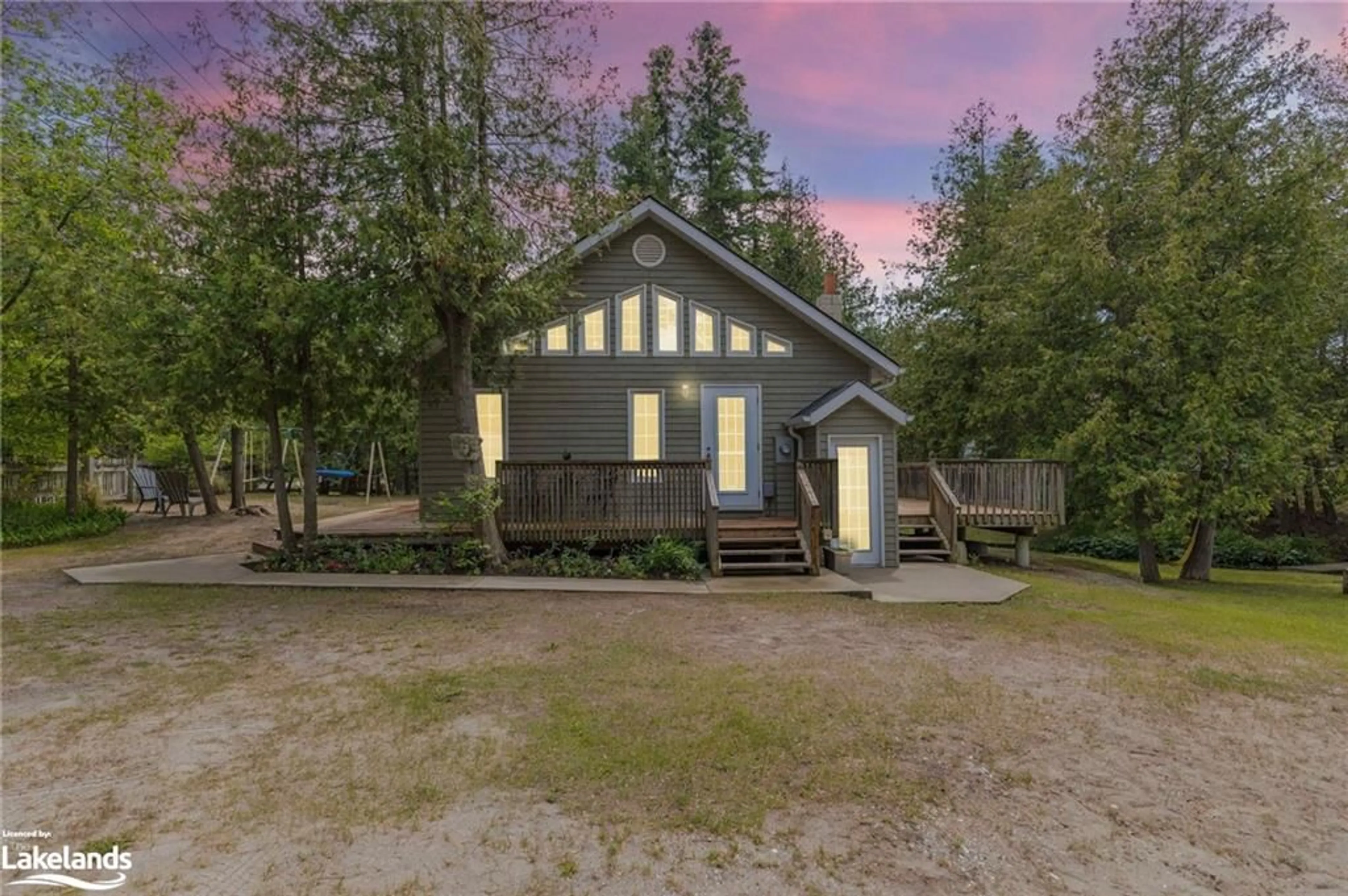Cottage for 840 River Rd, Wasaga Beach Ontario L9Z 2P3