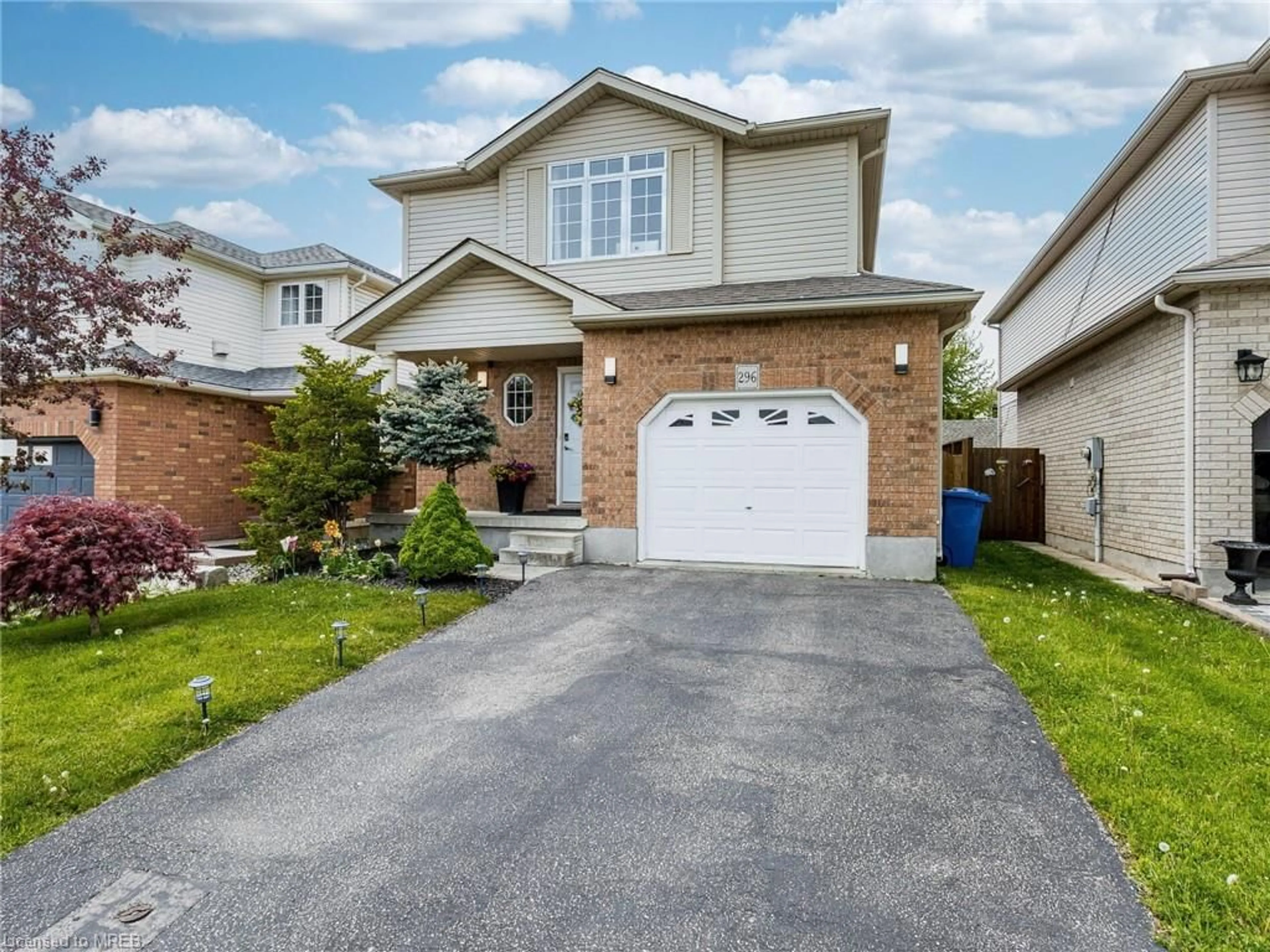 Frontside or backside of a home for 296 Dearborn Blvd, Waterloo Ontario N2J 4Y8