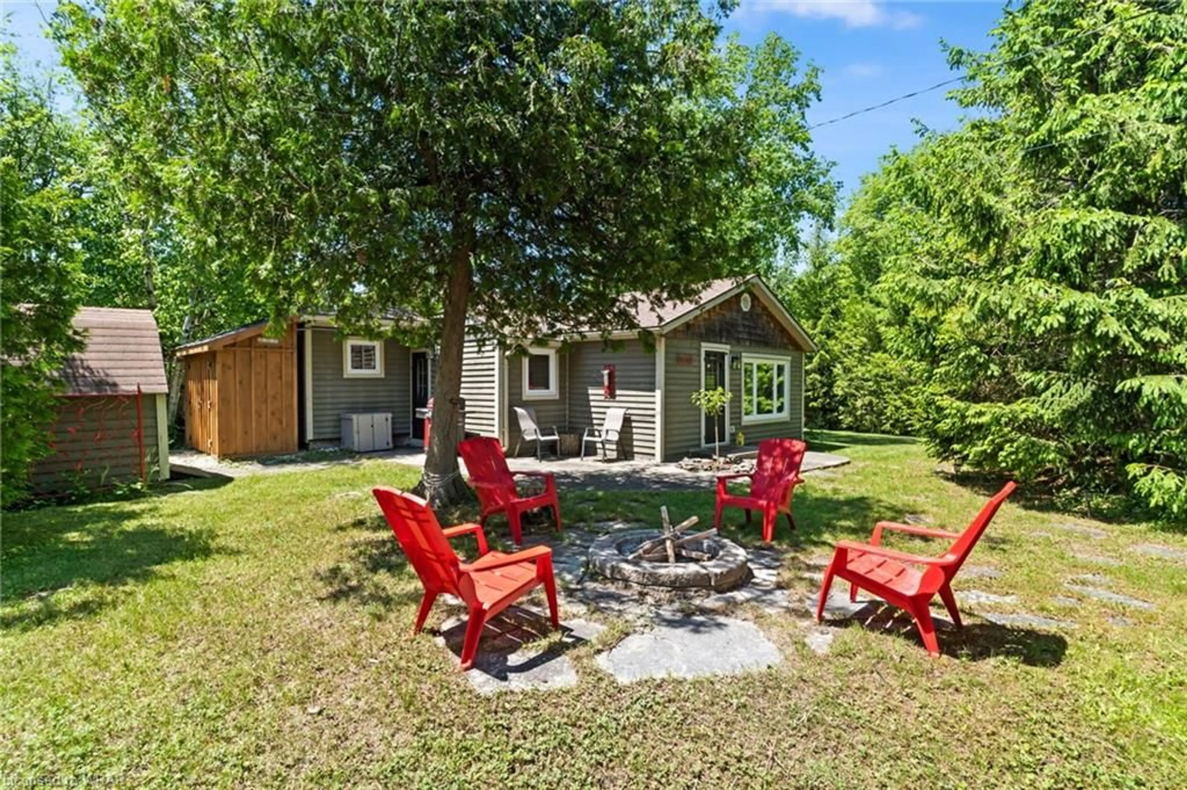 Patio for 282 Widgeon Cove Rd, Northern Bruce Peninsula Ontario N0H 2T0