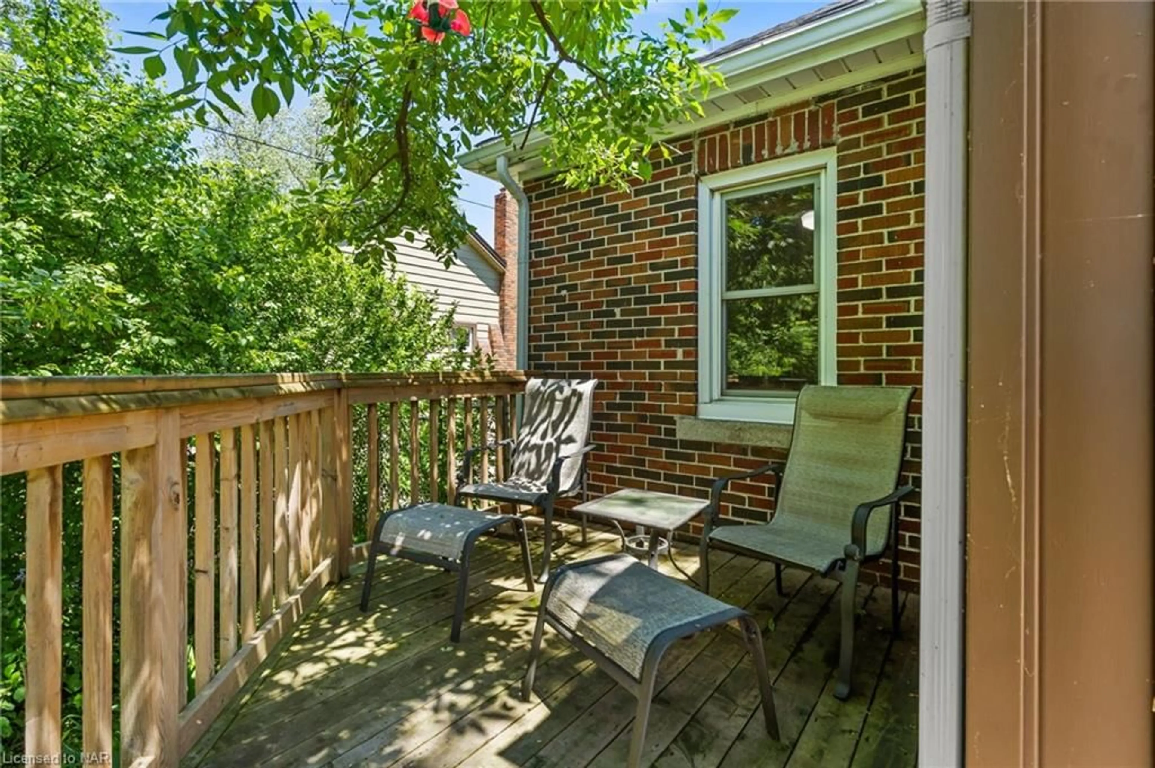 Patio for 24 Forest Avenue Ave, Port Colborne Ontario L3K 5E1