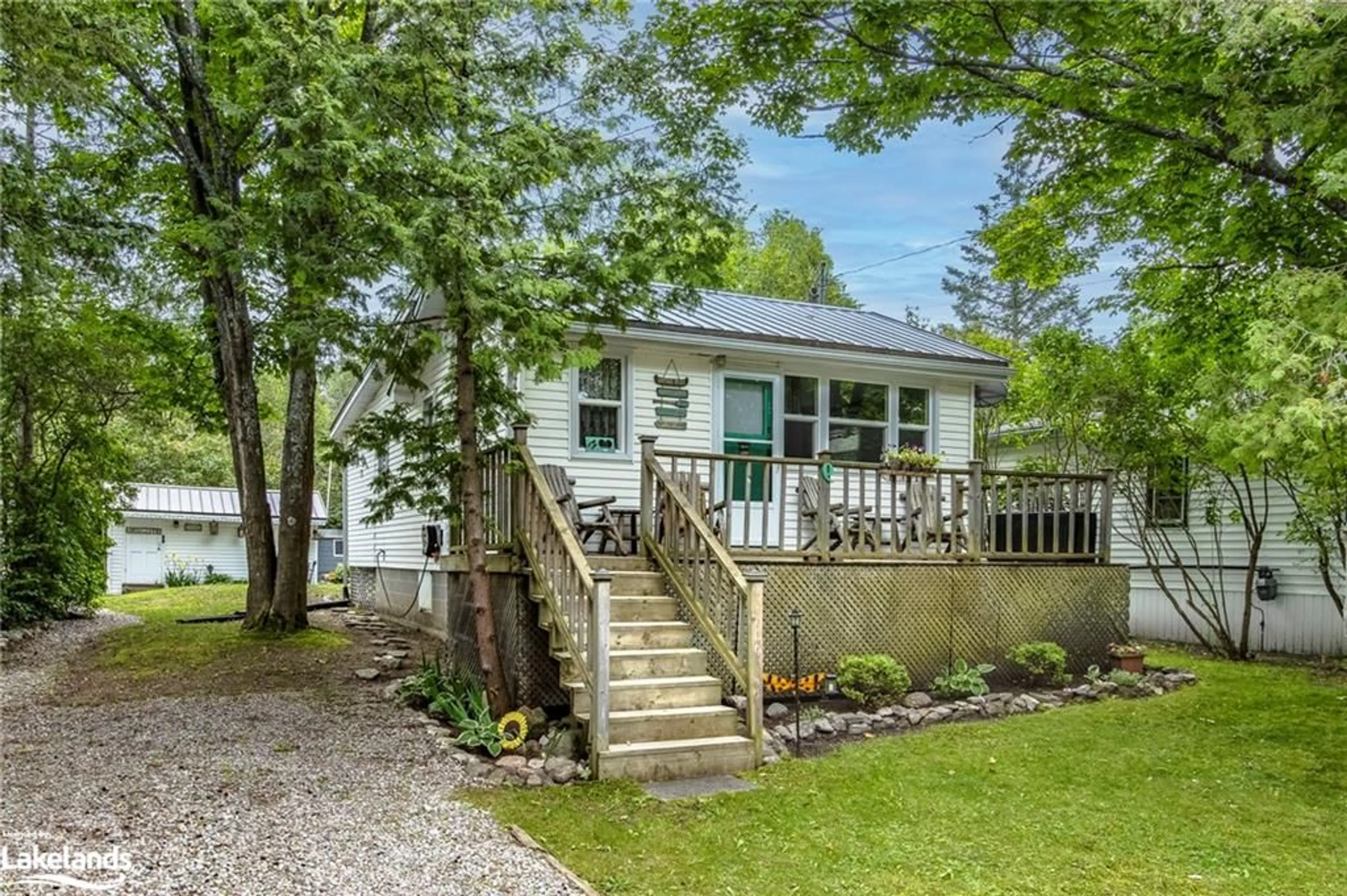 Cottage for 9 Earldom Blvd, Port McNicoll Ontario L0K 1R0