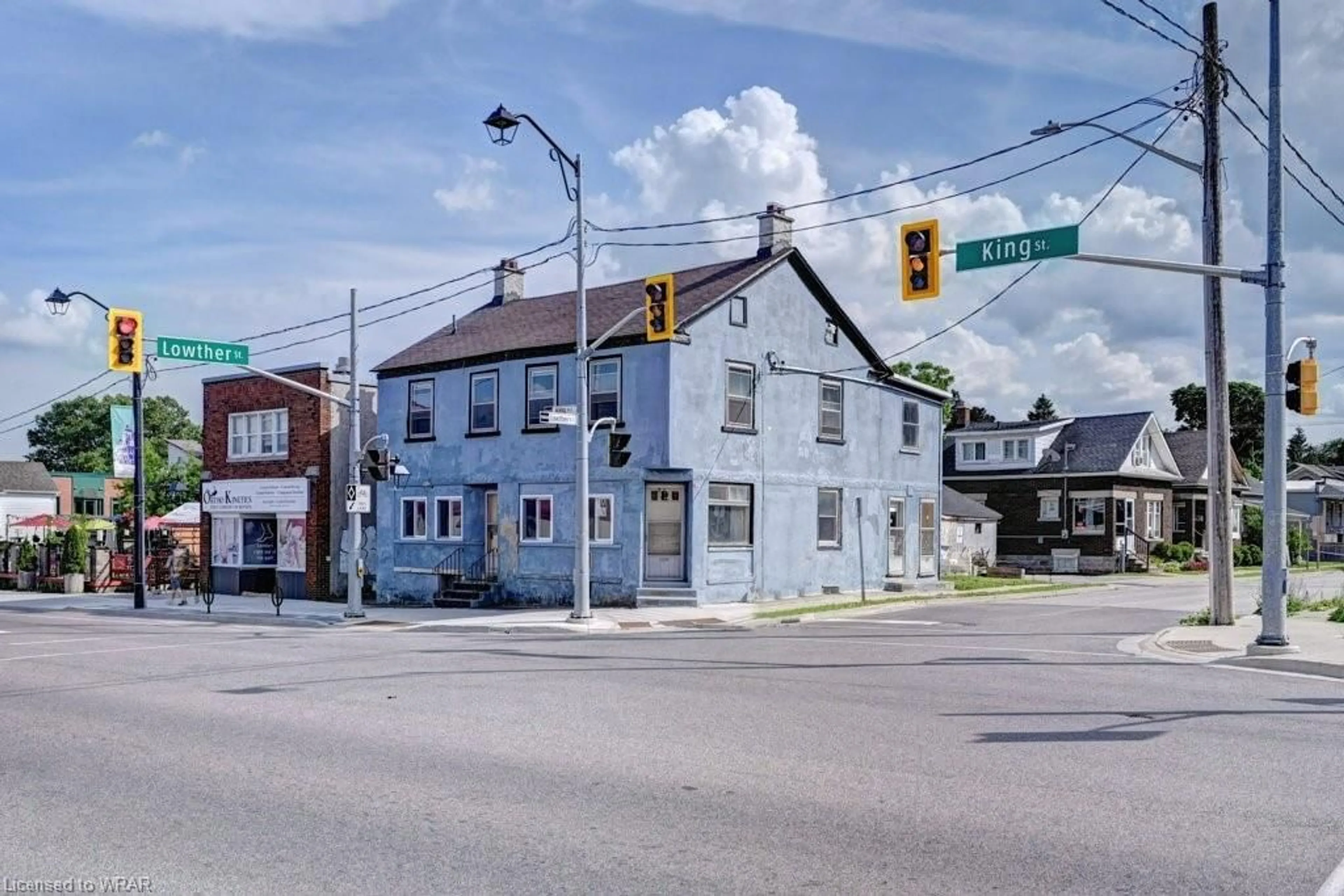 Street view for 906 King St, Cambridge Ontario N3H 3P3