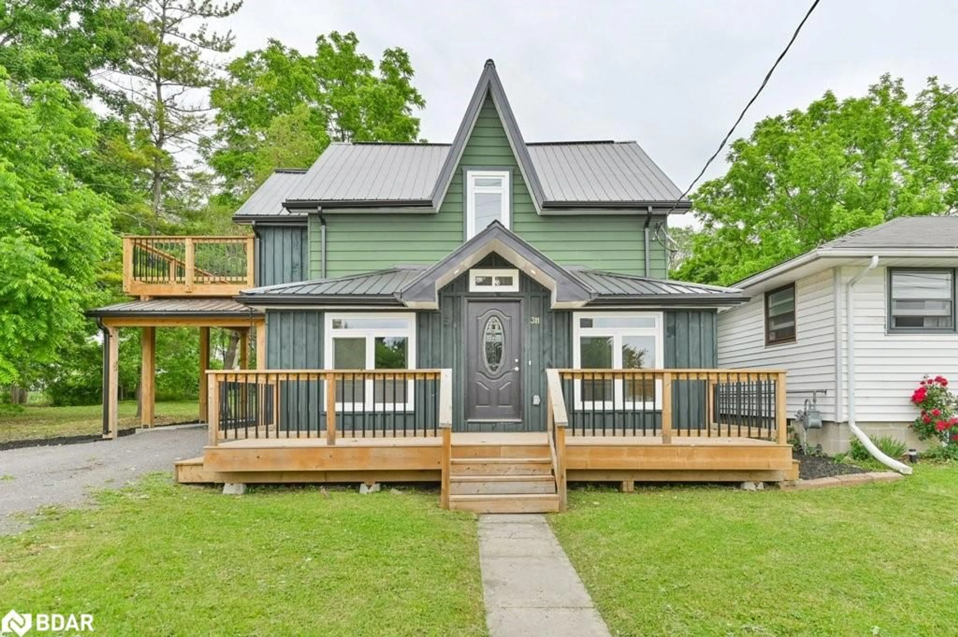 Cottage for 311 Thomas St, Deseronto Ontario K0K 1X0
