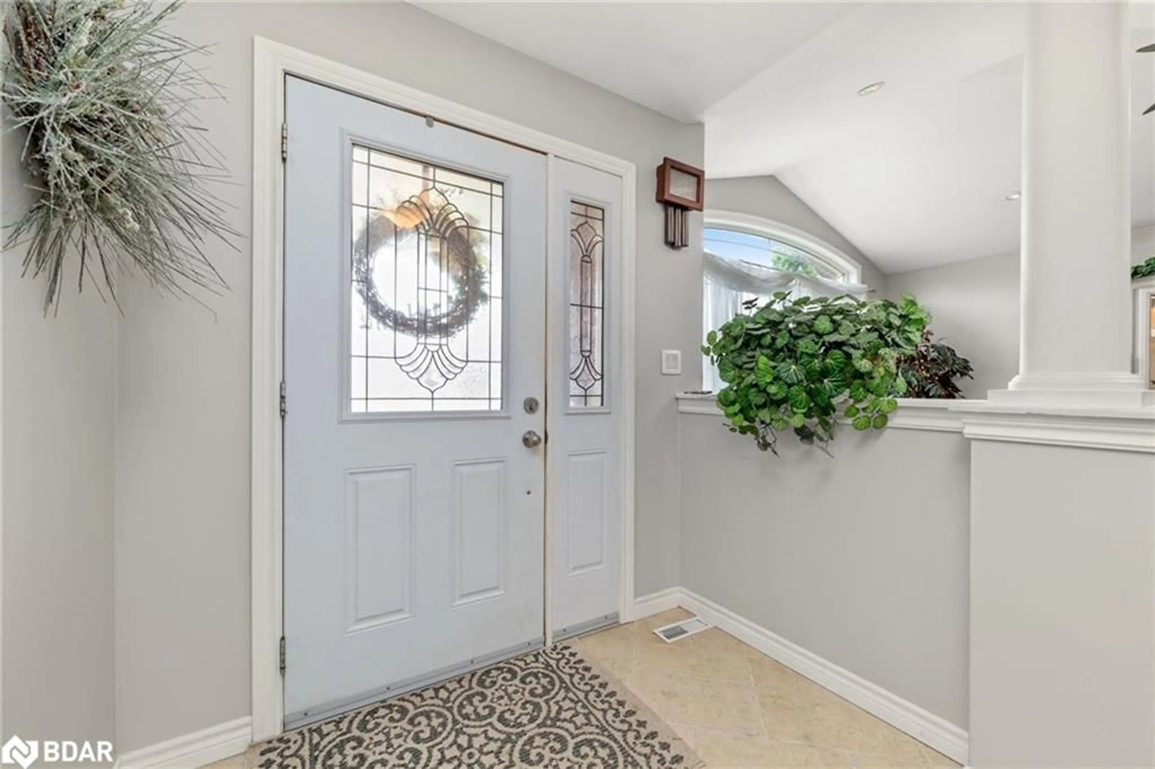 Indoor entryway for 12 Kyle Crt, Quinte West Ontario K0K 2C0