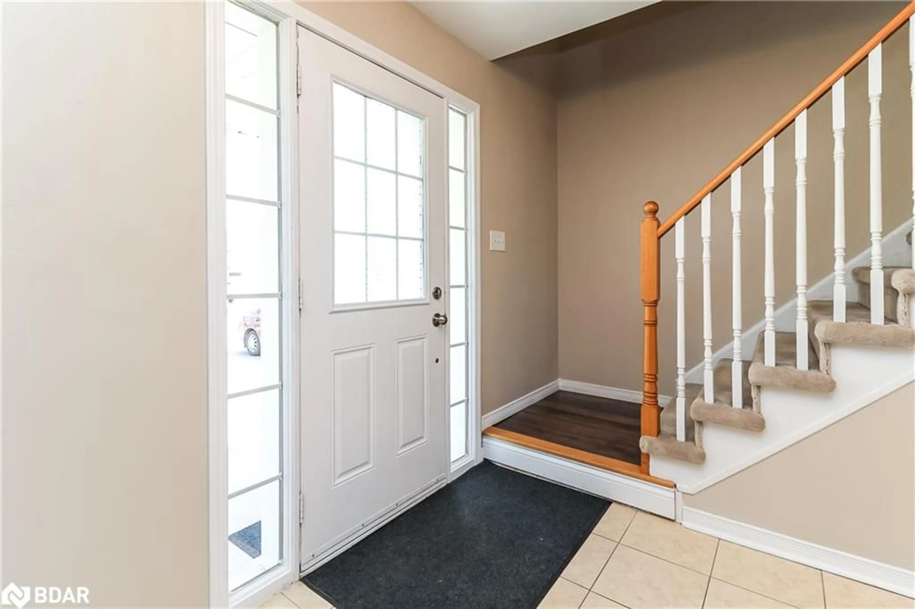 Indoor entryway for 264 Spruce St, Stayner Ontario L0M 1S0