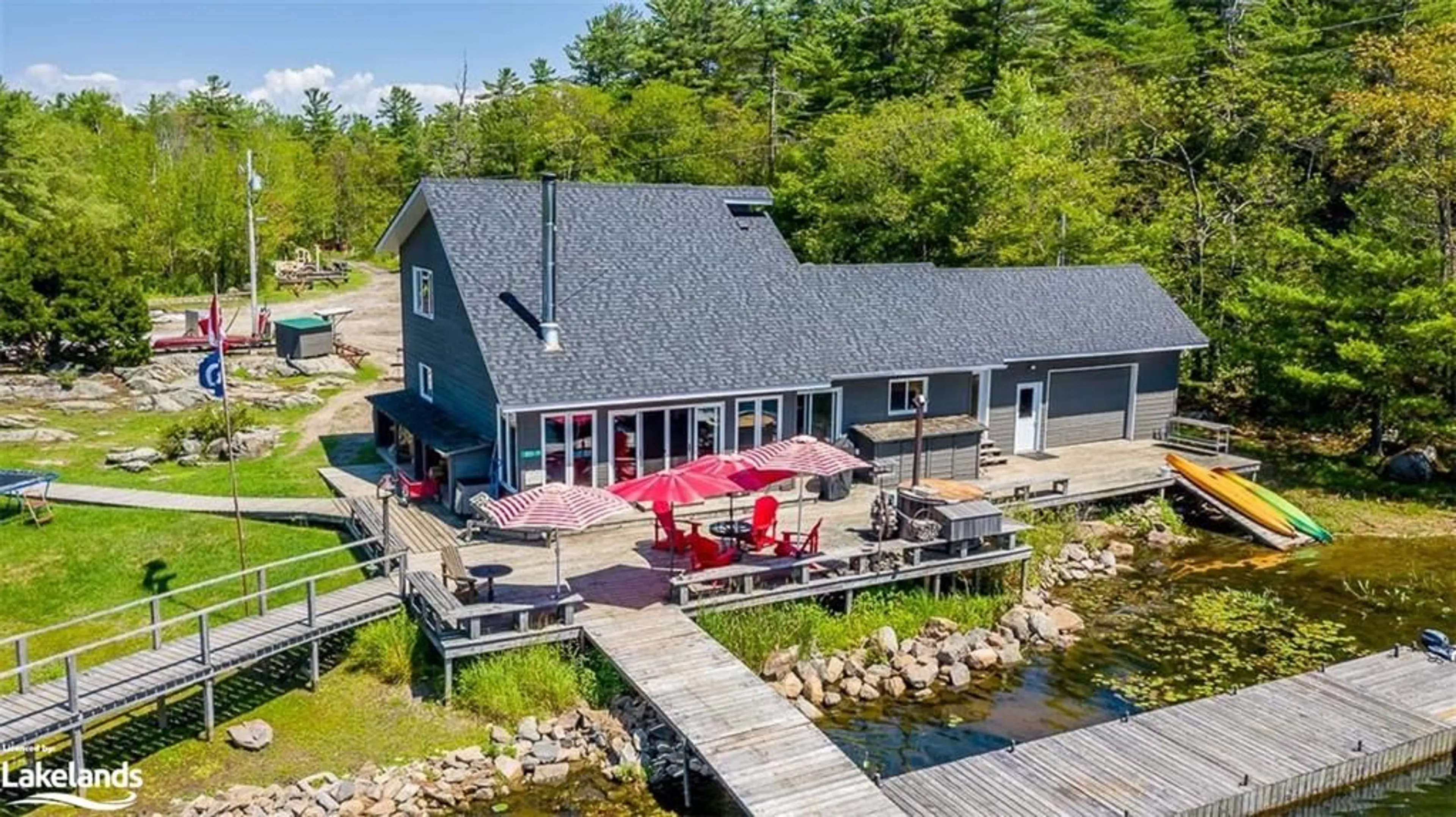 Frontside or backside of a home, cottage for B55-19 Moon Island, The Archipelago Ontario P2A 1T4