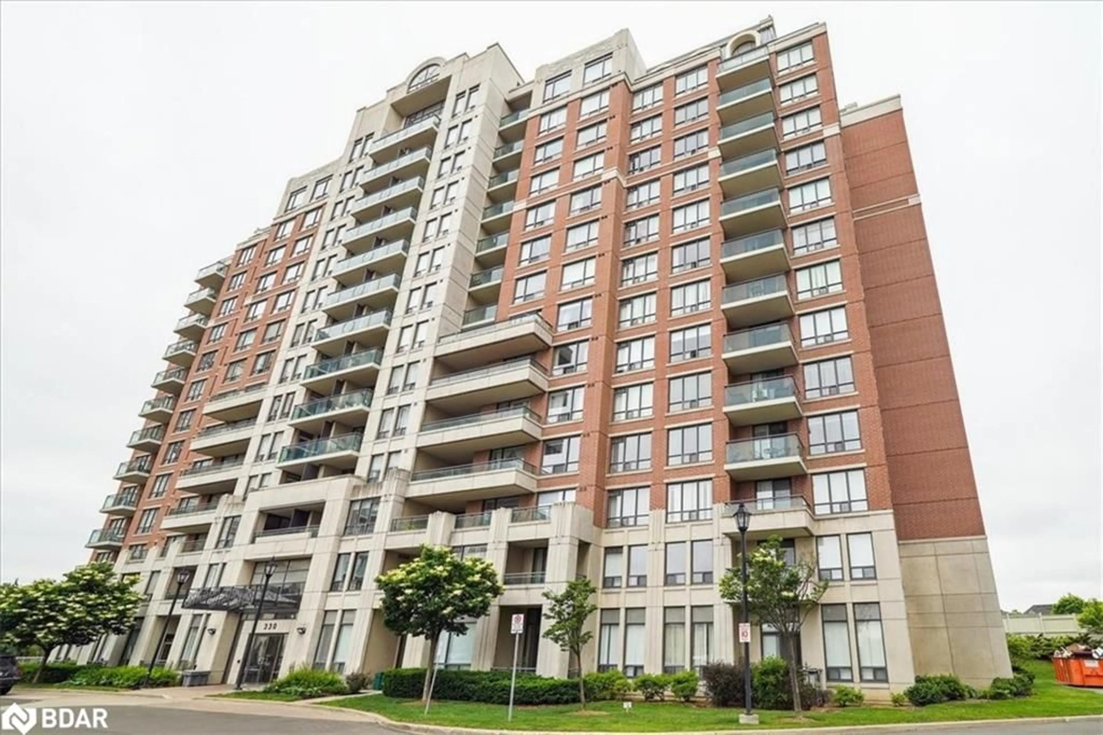 A pic from exterior of the house or condo for 330 Red Maple Rd #204, Richmond Hill Ontario L4C 0T6