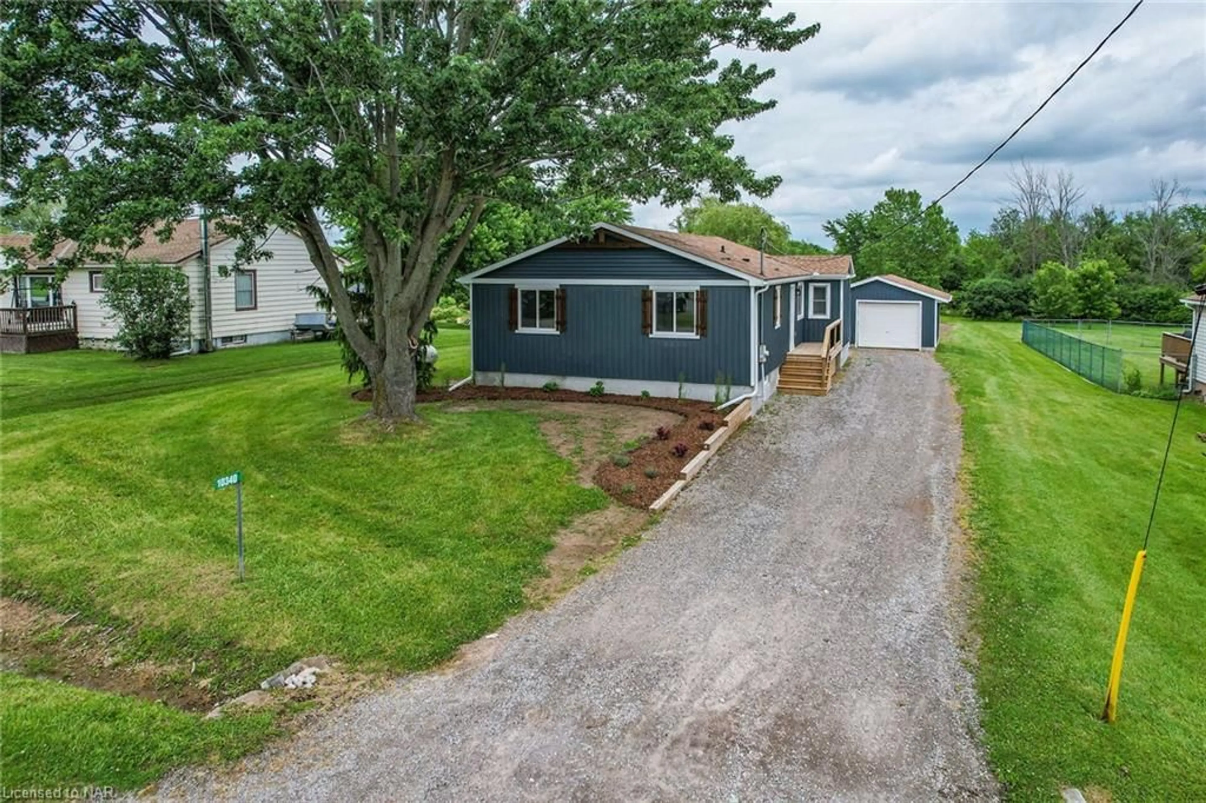 Cottage for 10340 Willodell Rd, Niagara Falls Ontario L0S 1K0
