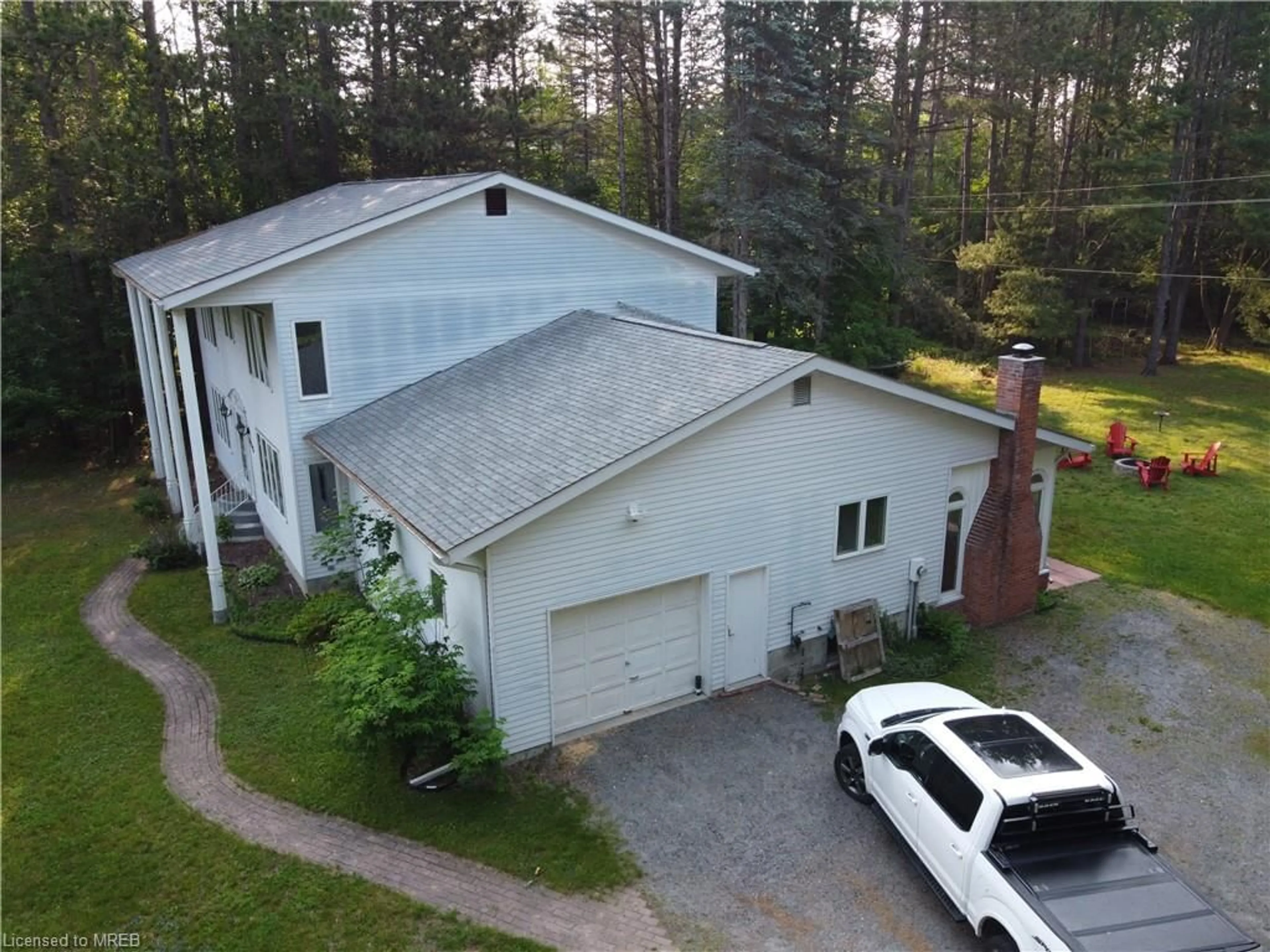 Frontside or backside of a home for 428 Beaumont Dr, Bracebridge Ontario P1L 1X2