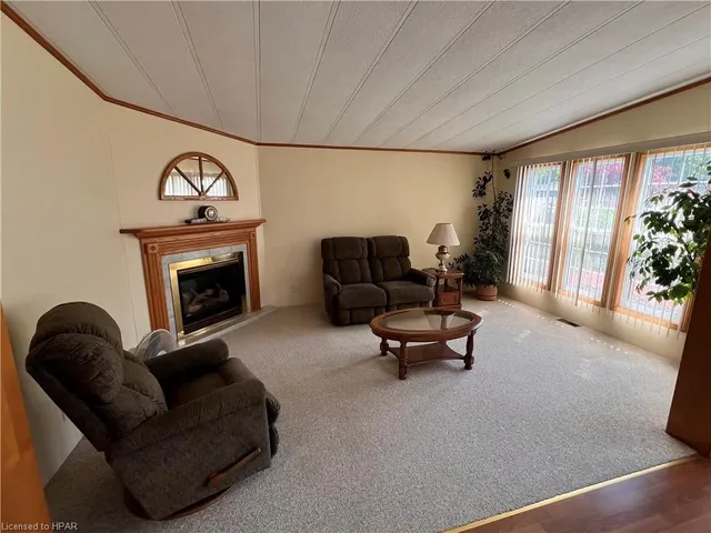 49 Cherokee Lane, Meneset 5