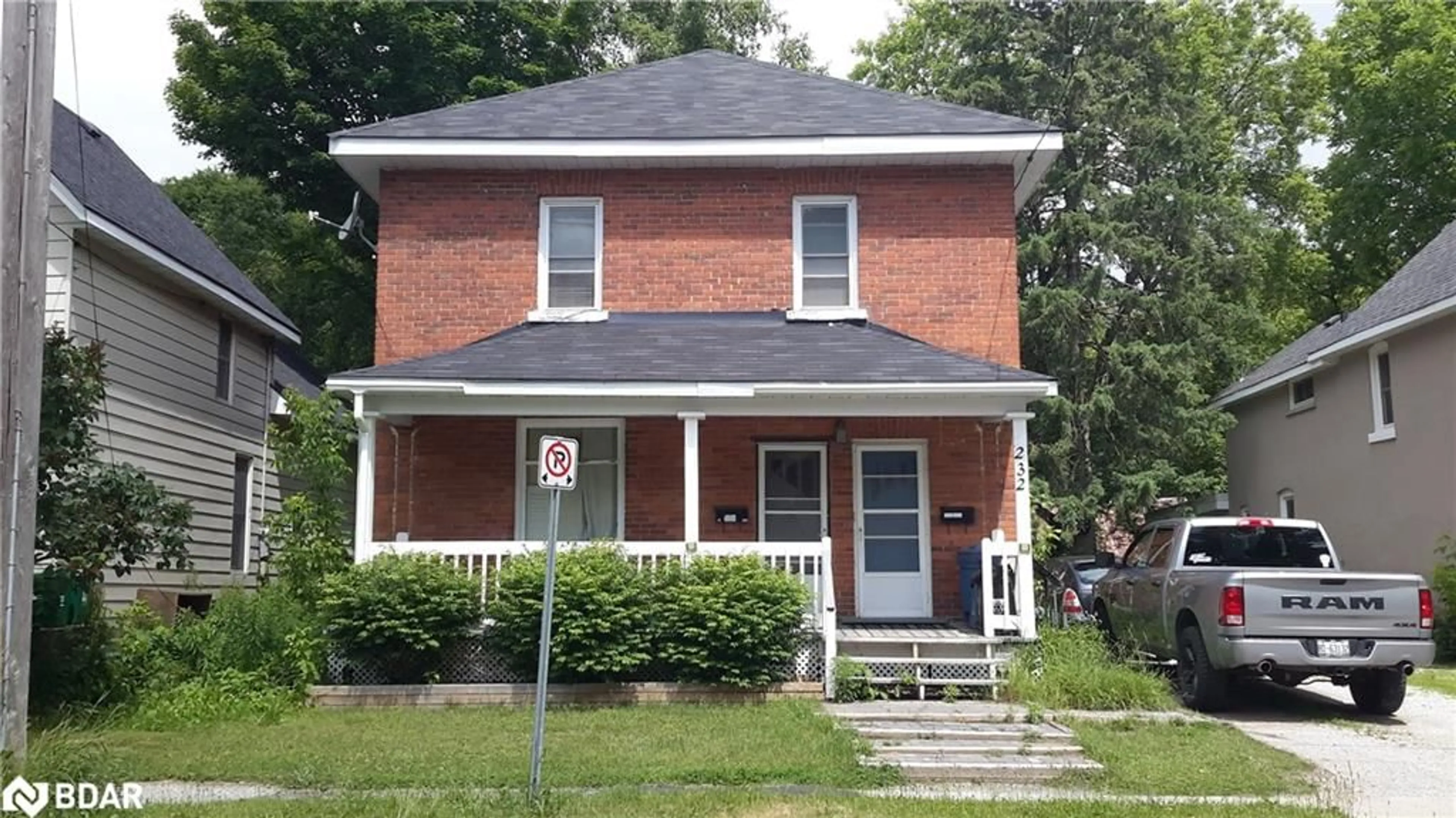 Frontside or backside of a home, cottage for 232 Mary St, Orillia Ontario L3V 3E6